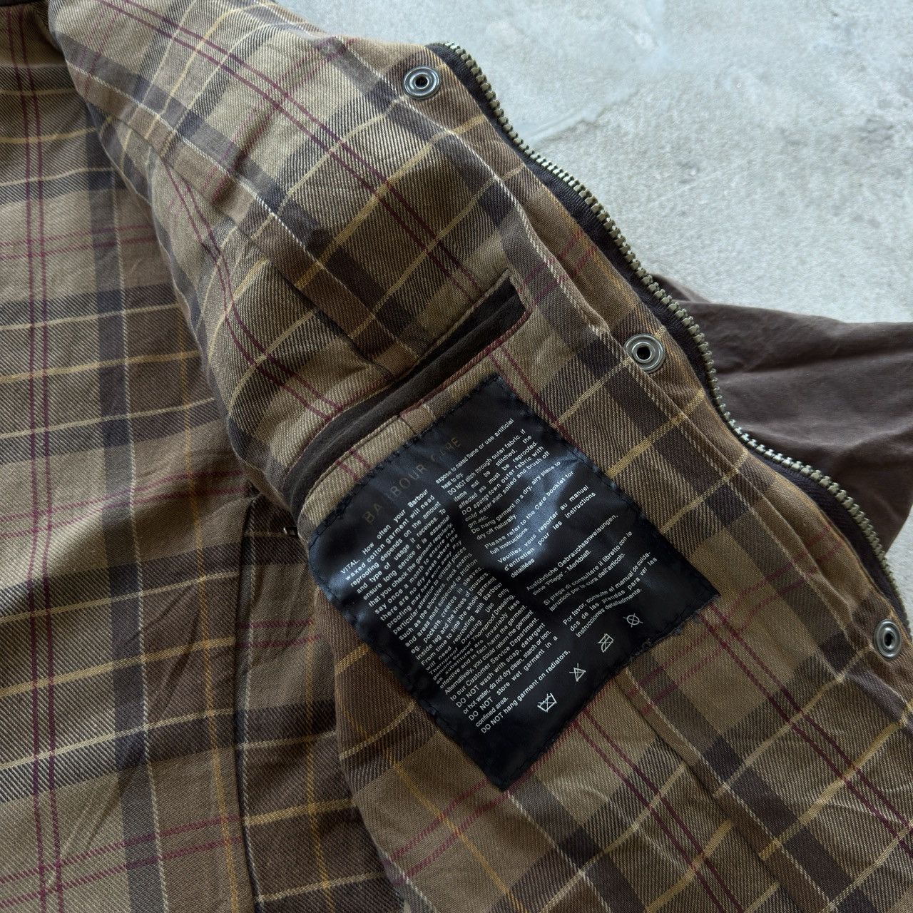 Barbour Vintage Barbour Ladies Jacket Waxed Coat Made In England Size XL / US 12-14 / IT 48-50 - 12 Thumbnail