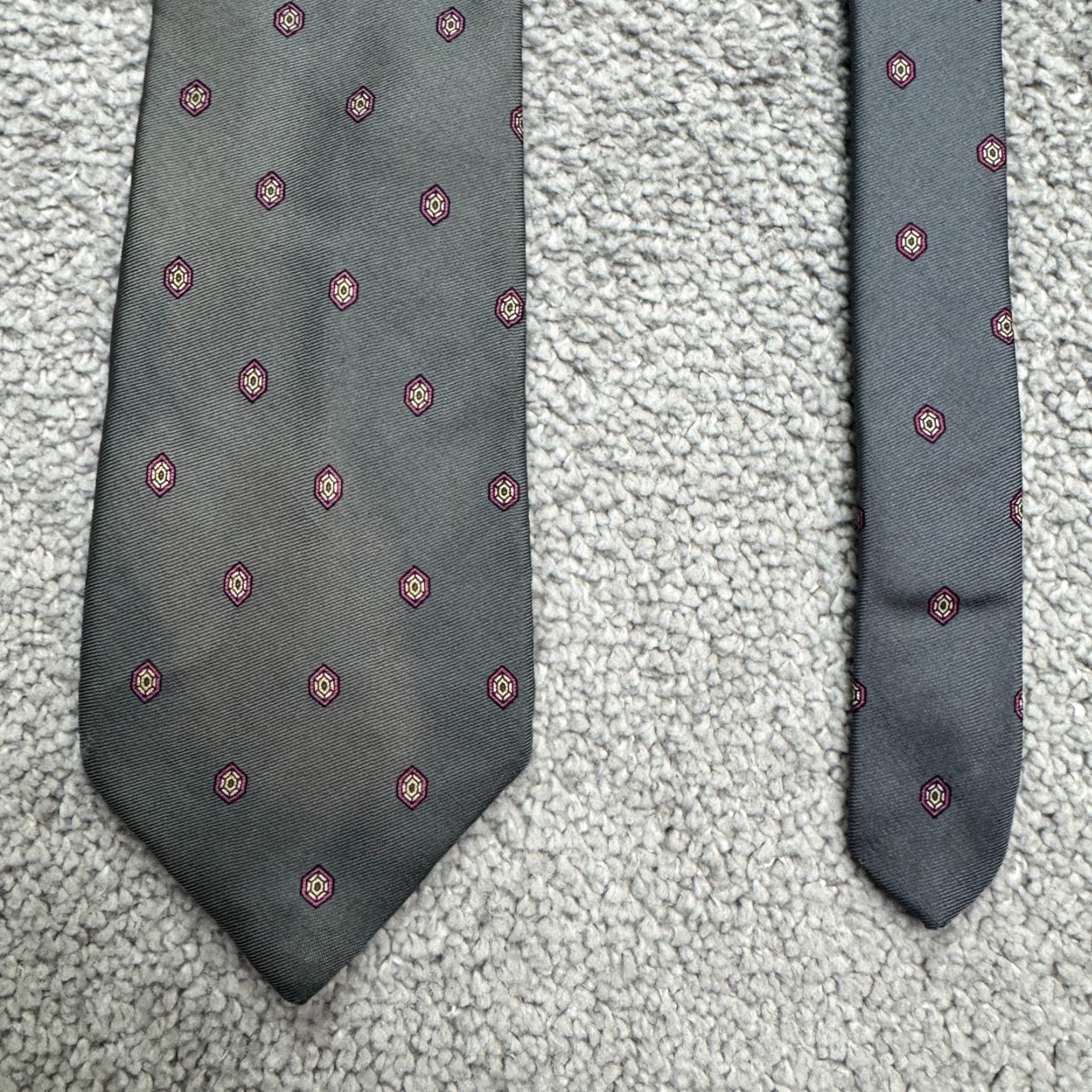 Vintage VINTAGE Duxbury Tie Geometric Silk Classic USA One Size Gray Mens Neckwear 57-60" Classic Pattern 100% Silk Geometric Vintage Mens Accessories Size ONE SIZE - 3 Thumbnail