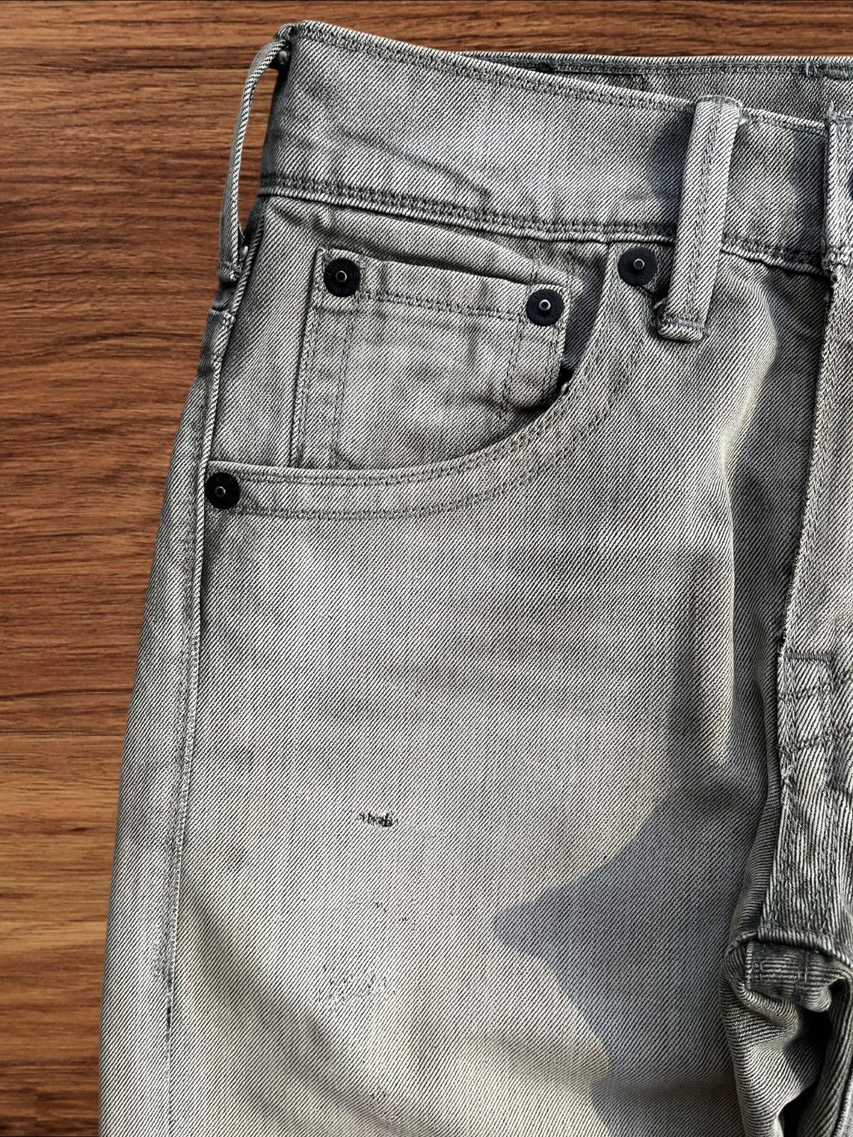 Levi's × Levi's Vintage Clothing Vintage Y2K Levi’s Grey Wash Distressed Slim Straight Jeans Size US 28 / EU 44 - 7 Thumbnail