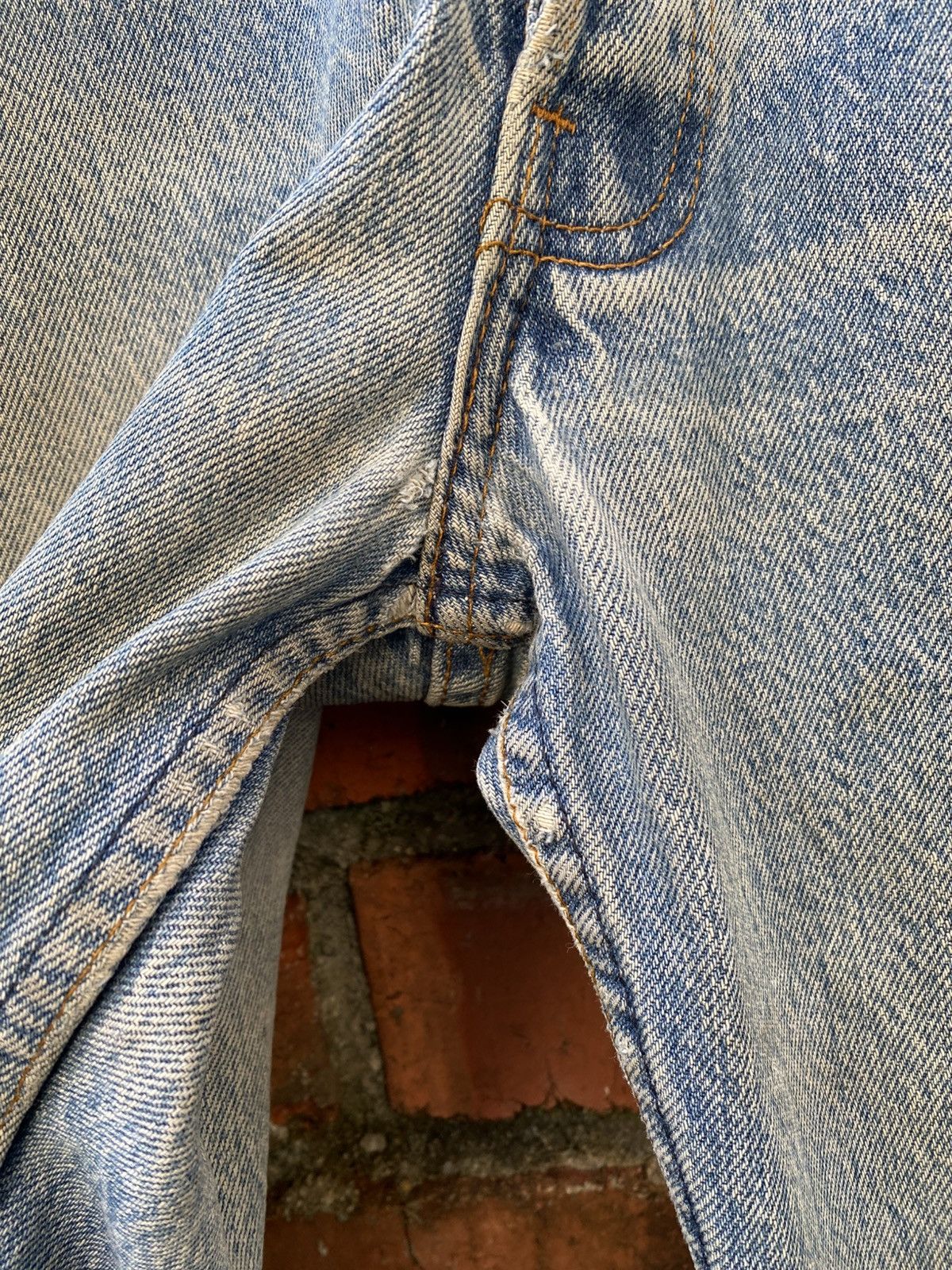 Levi's × Levi's Vintage Clothing × Vintage W32x32 vintage 90s levi's 501 distressed made in USA Size US 32 / EU 48 - 3 Thumbnail