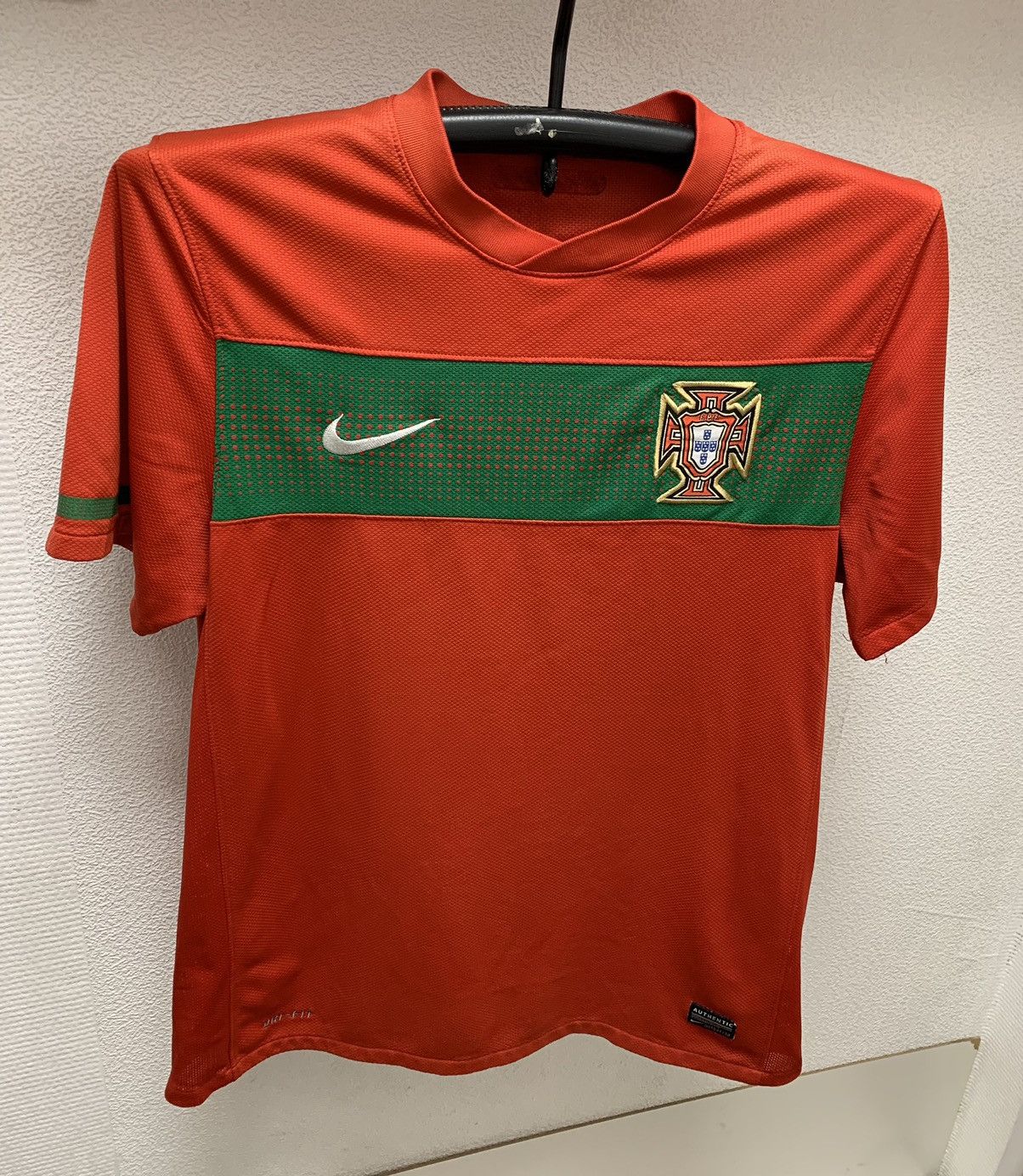 Nike Portugal nike soccer jersey fifa World Cup M-L Size US M / EU 48-50 / 2 - 1 Thumbnail