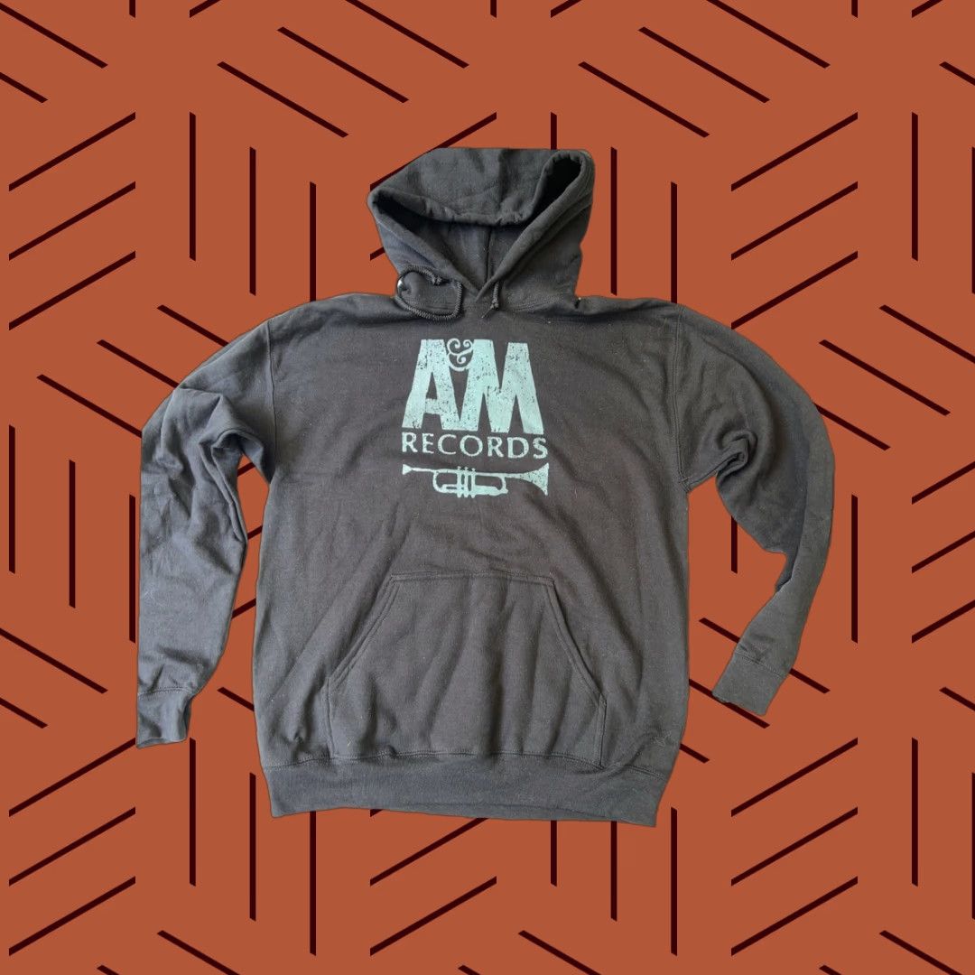 Gildan A&M Records Logo Sweatshirt Hooded Graphic Print Medium Black New Mens Hoodie Crew Neck Pockets Long Sleeve Cotton Knit Gildan Heavy Blend Size US M / EU 48-50 / 2 - 1 Thumbnail