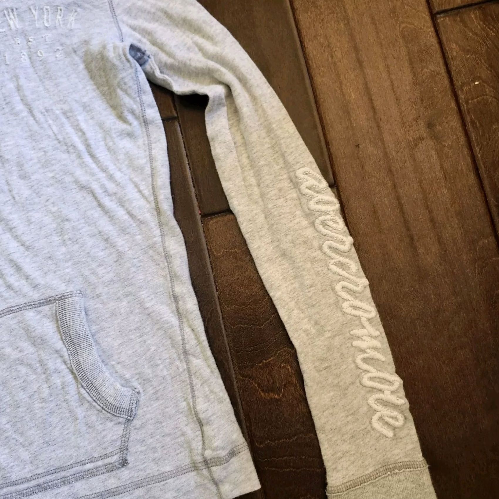 Vintage Grays Abercrombie New York Girl's Junior Gray Heathered Hoodie Sweater L Pullover Hooded Pockets Activewear Size L / US 10 / IT 46 - 6 Thumbnail