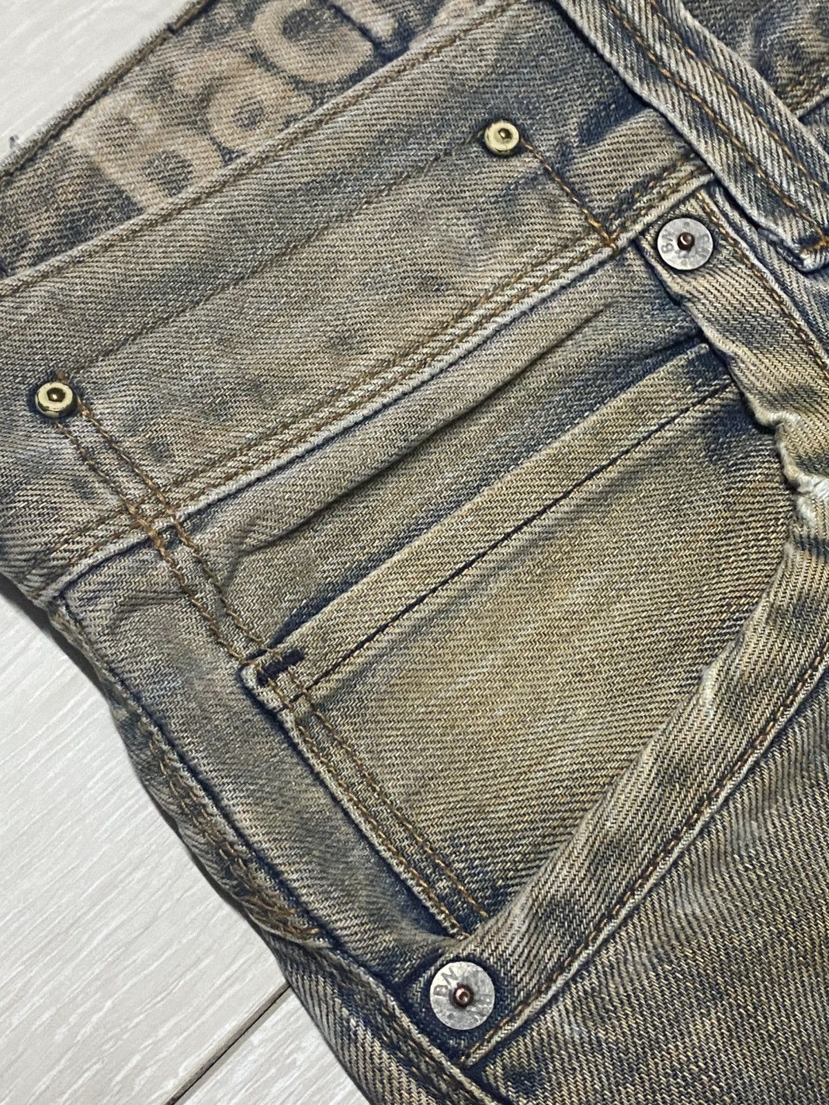 Hysteric Glamour Vintage Back Number Mud Wash Distressed Curve Leg Loose Jean Size US 32 / EU 48 - 7 Thumbnail
