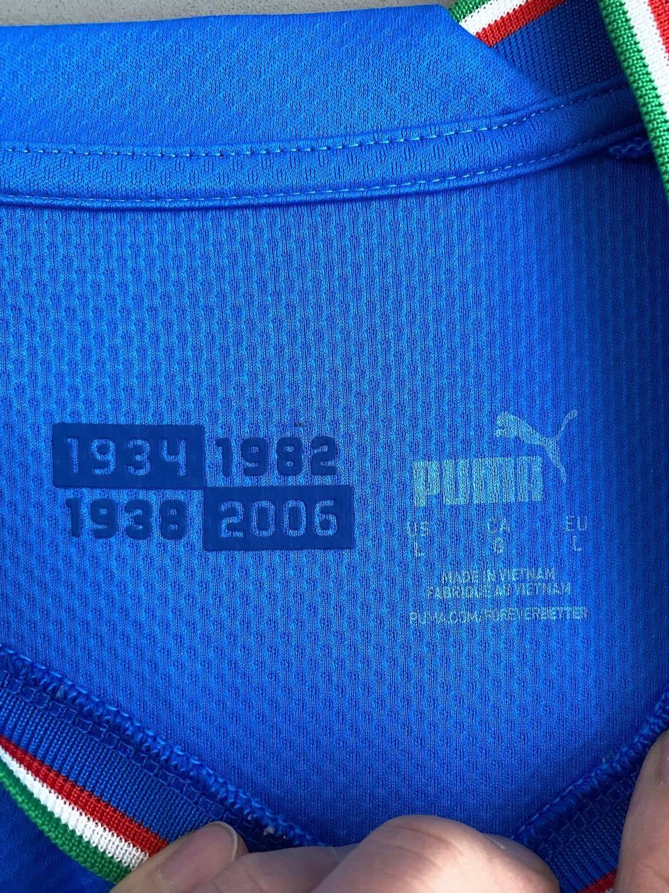 Puma Puma Italy National Team 2022/2023 Soccer Jersey, Size L Size US L / EU 52-54 / 3 - 11 Thumbnail