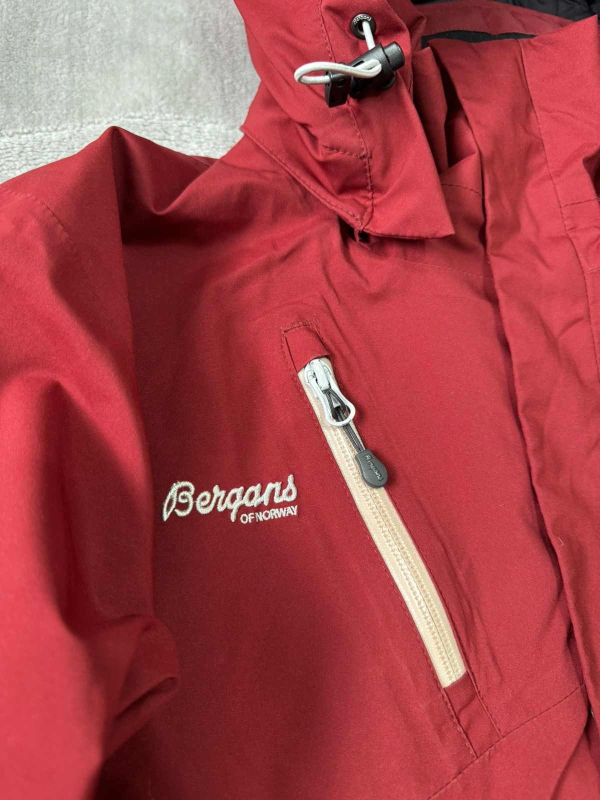 Bergans of Norway Bergans Bruraskaret Insulated Jacket Dermizax 8436 L Ski Size US L / EU 52-54 / 3 - 9 Thumbnail