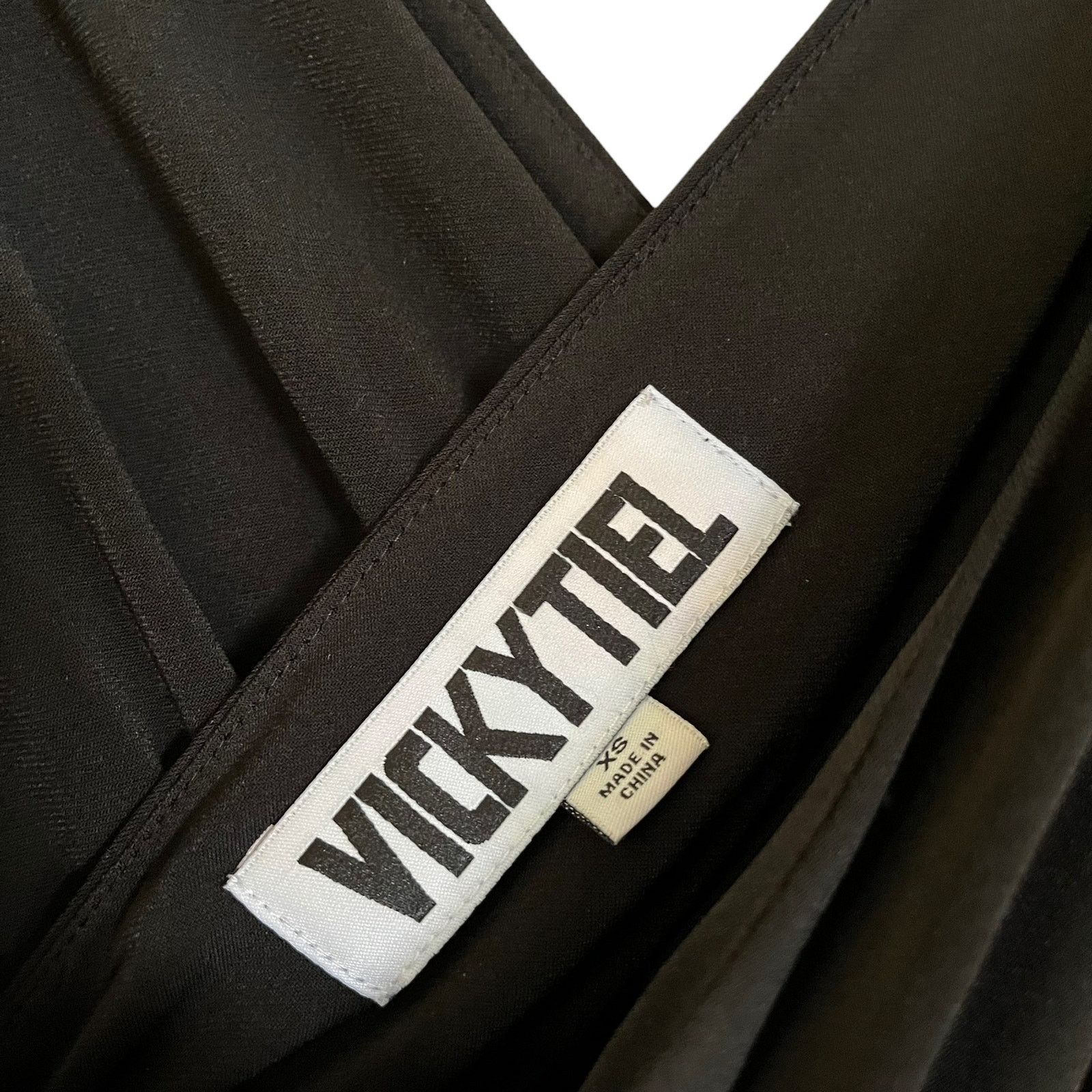 Other NWOT Vicky Tiel Black Sleeveless Draped Grecian Maxi Dress Size XS / US 0-2 / IT 36-38 - 4 Thumbnail