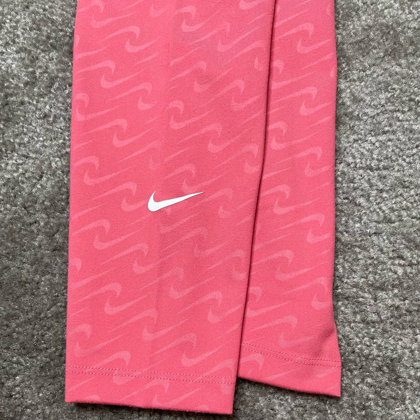Nike NWOT Nike Dri-fit Leggings Size 26" / US 2 / IT 38 - 5 Thumbnail