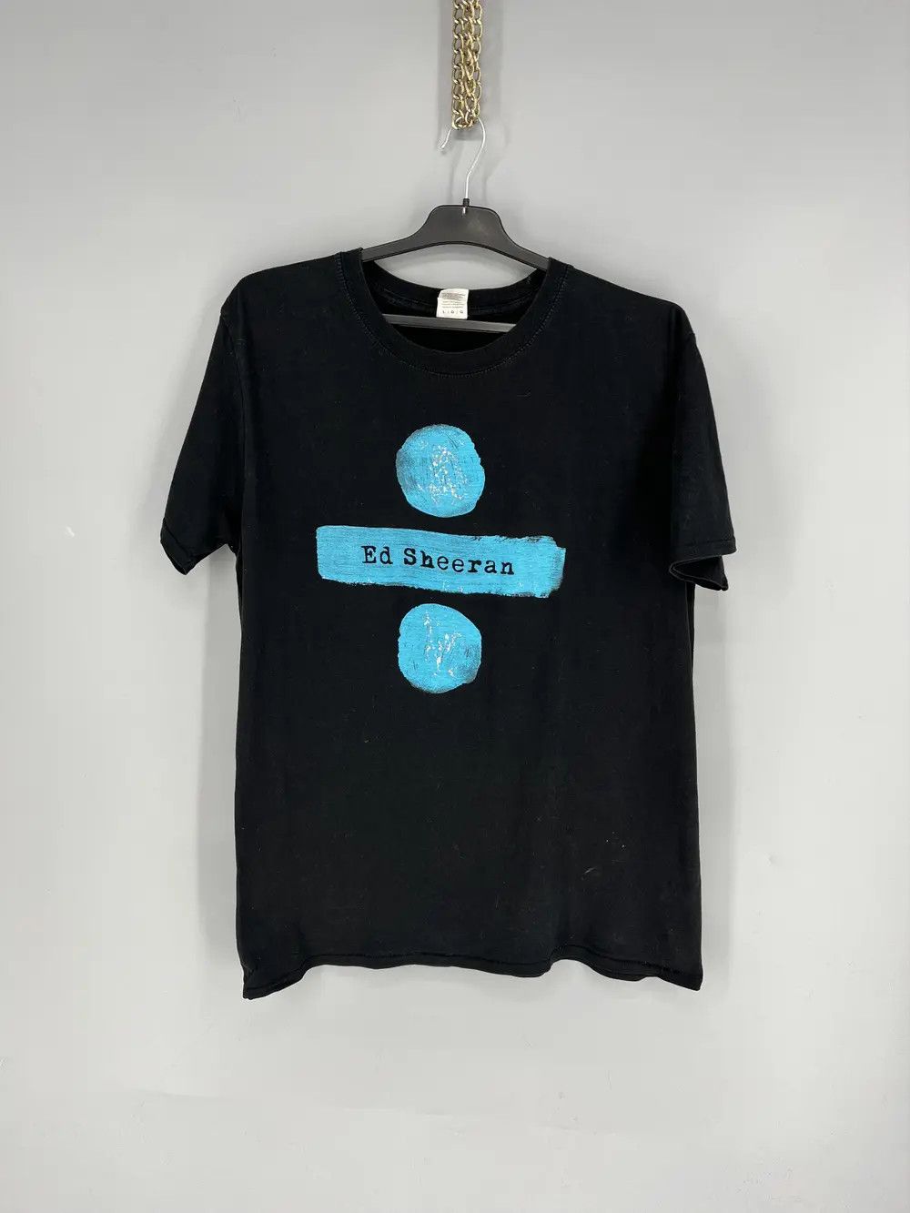 Band Tees Vintage Y2K Ed Sheeran Divide World Tour T-Shirt Size US L / EU 52-54 / 3 - 1 Thumbnail