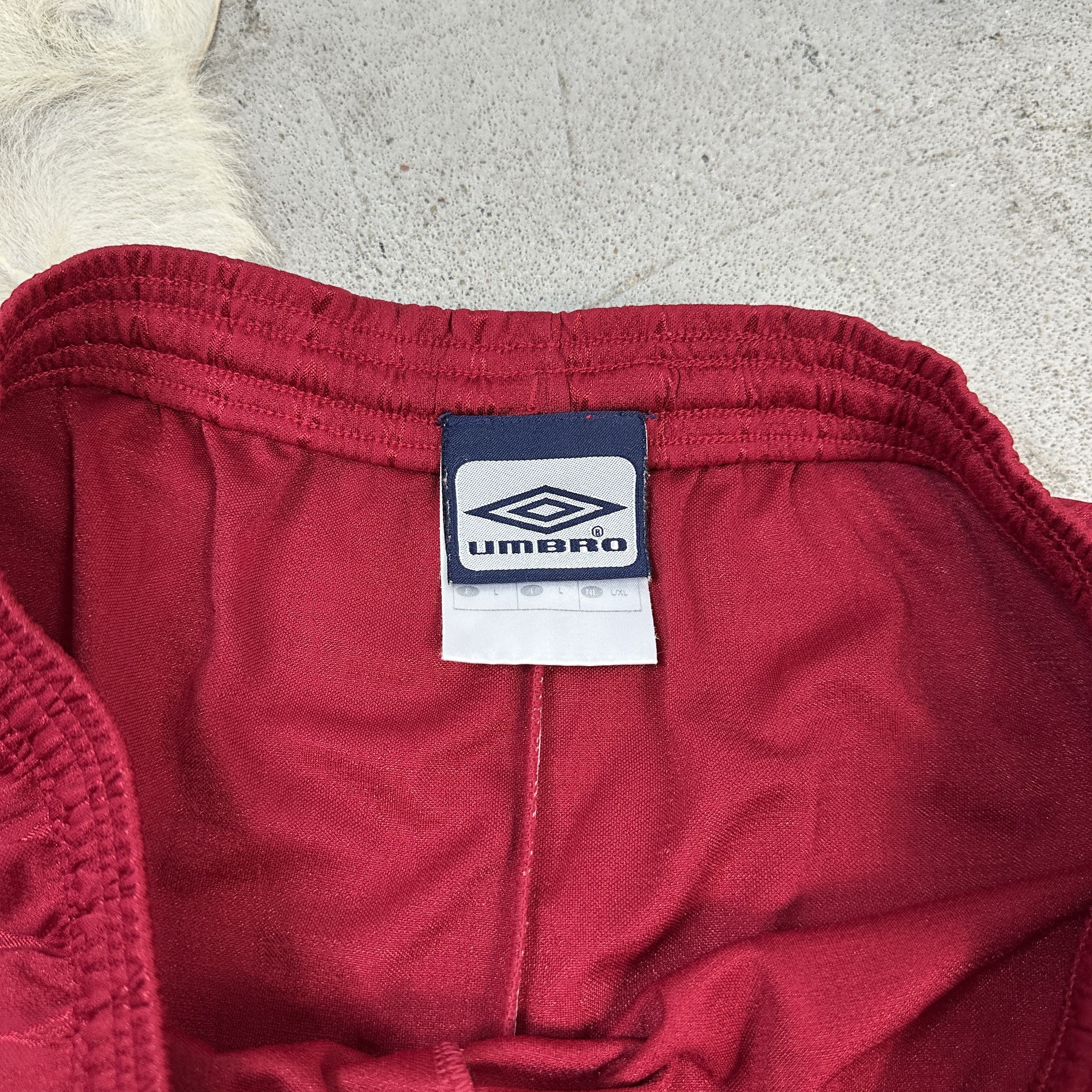 Umbro × Vintage Vintage Sportswear Streetwear Y2K Active Umbro 90s Short Size US 38 / EU 54 - 3 Thumbnail