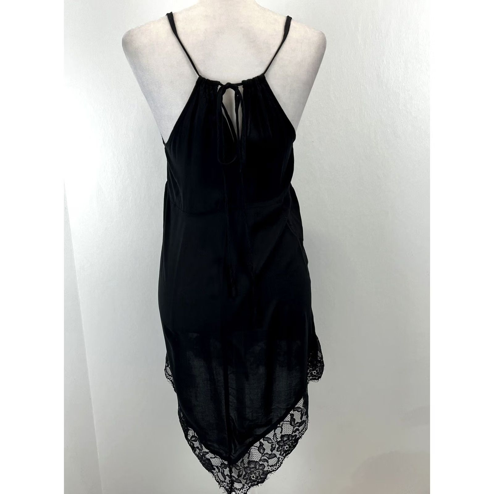 Free People Free People Intimately Yours Eyelash Lace Trim Dress Womens XS Black Sleeveless V-Neck Tie Bohemian Witchy Whimsigoth Festival Party/Cocktail Shirt? Size XS / US 0-2 / IT 36-38 - 3 Thumbnail