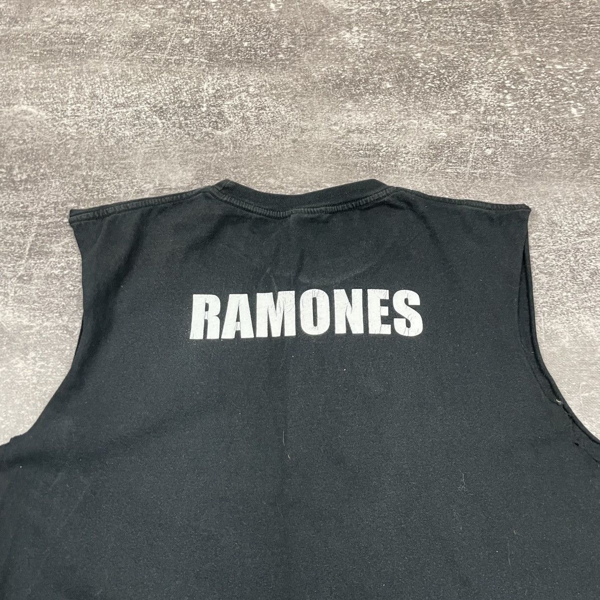 Band Tees VIntage Ramones Sleeveless Tee Size US L / EU 52-54 / 3 - 13 Thumbnail