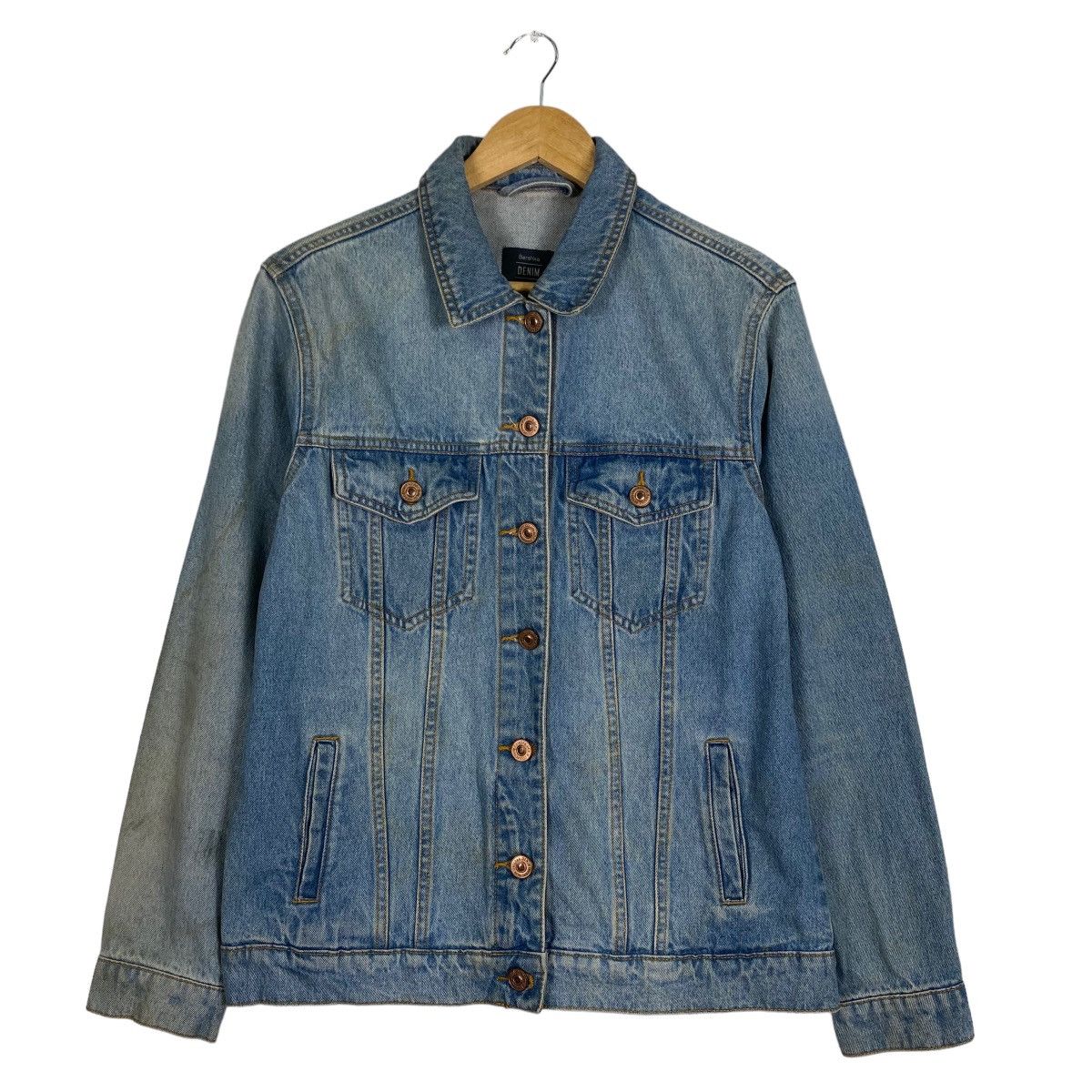 Bershka BESHKA DENIM BUTTON DENIM JACKET Size US M / EU 48-50 / 2 - 1 Thumbnail