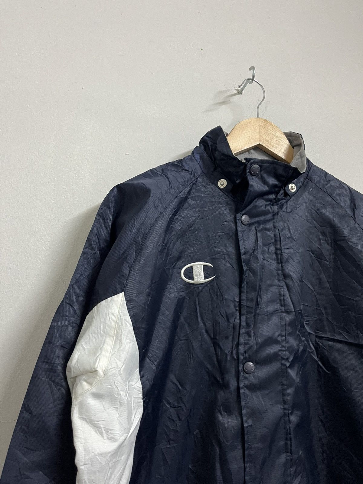 Champion 💥Vintage 90s Champion Big Logo Long Jackets Backhit Size US L / EU 52-54 / 3 - 6 Thumbnail