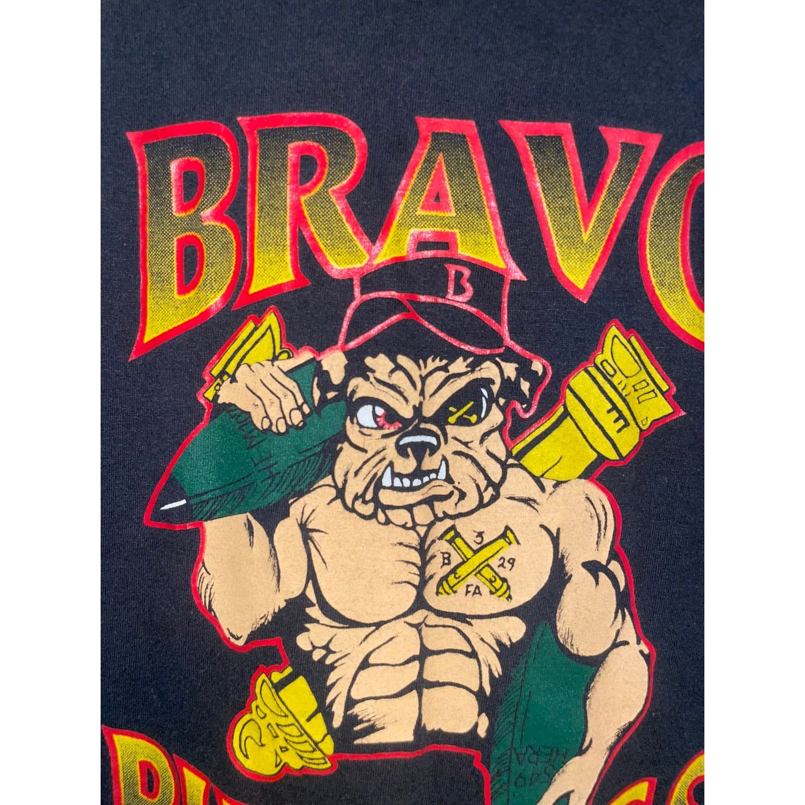 Fruit Of The Loom Vintage Soldier Shirt Bravo Bulldogs Army Marine Shirt 90s Size US XL / EU 56 / 4 - 3 Thumbnail