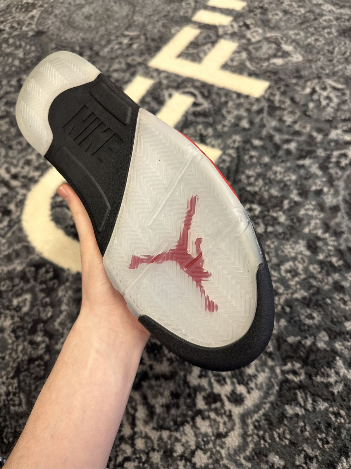 Nike Jordan 5 retro silver tongue / Nike Size US 10.5 / EU 43-44 - 4 Thumbnail