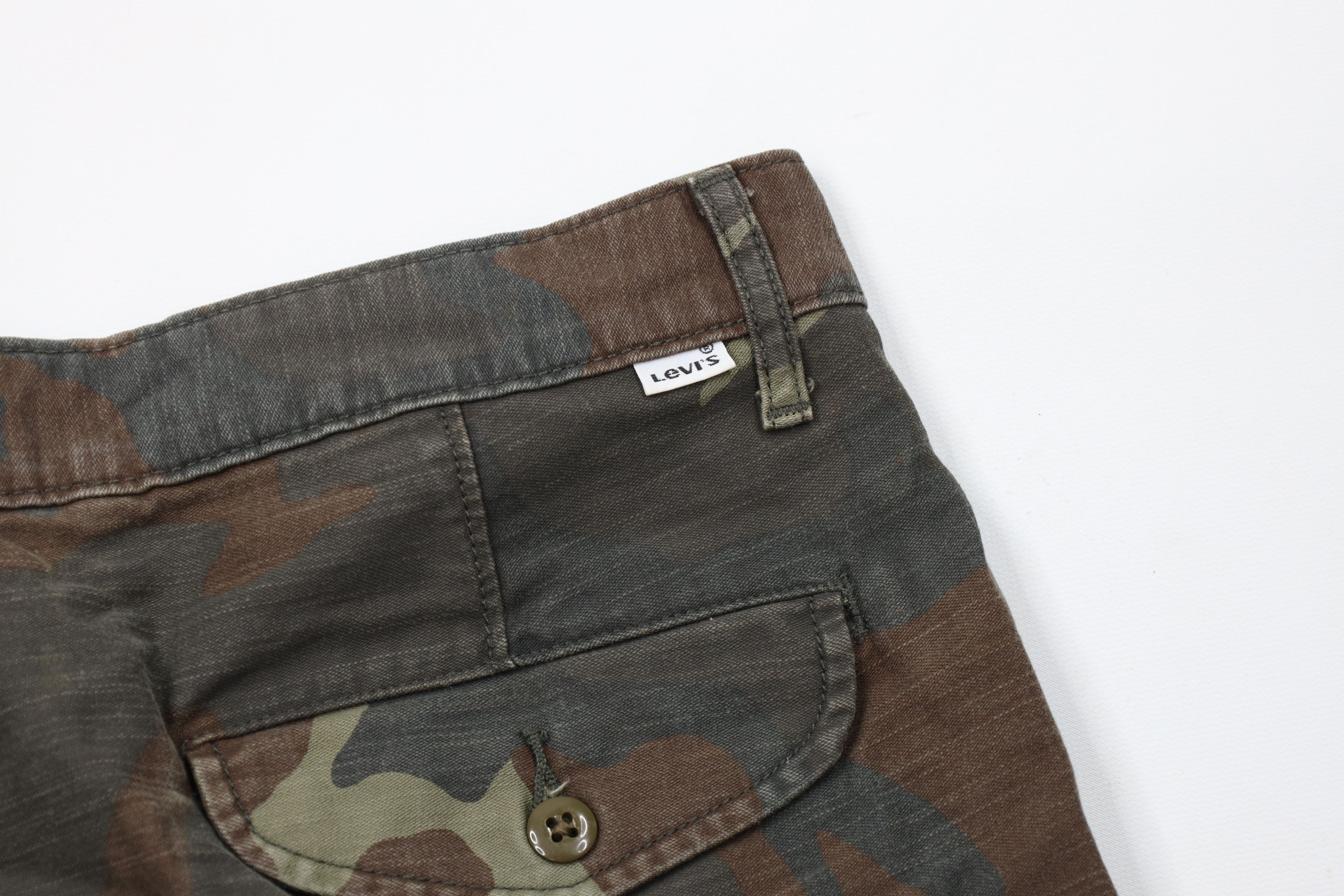 Levi's × Vintage Vintage Y2K Levis Above Knee Camouflage Cargo Shorts Cotton Size US 34 / EU 50 - 12 Thumbnail