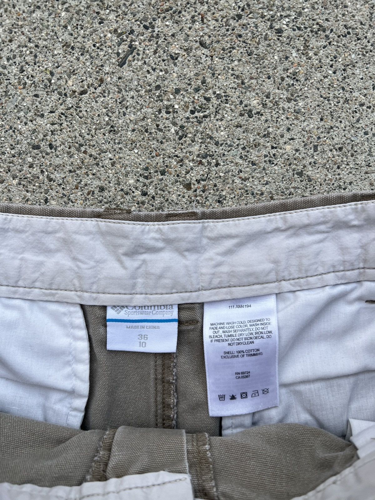 Columbia Vintage Columbia Khaki Carpenter/Hiking Shorts Size 36 Size US 32 / EU 48 - 3 Thumbnail