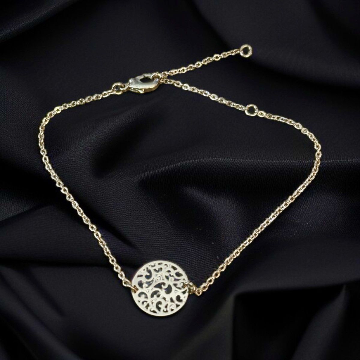 Other Gold tone filigree disc chain bracelet Size ONE SIZE - 1 Thumbnail
