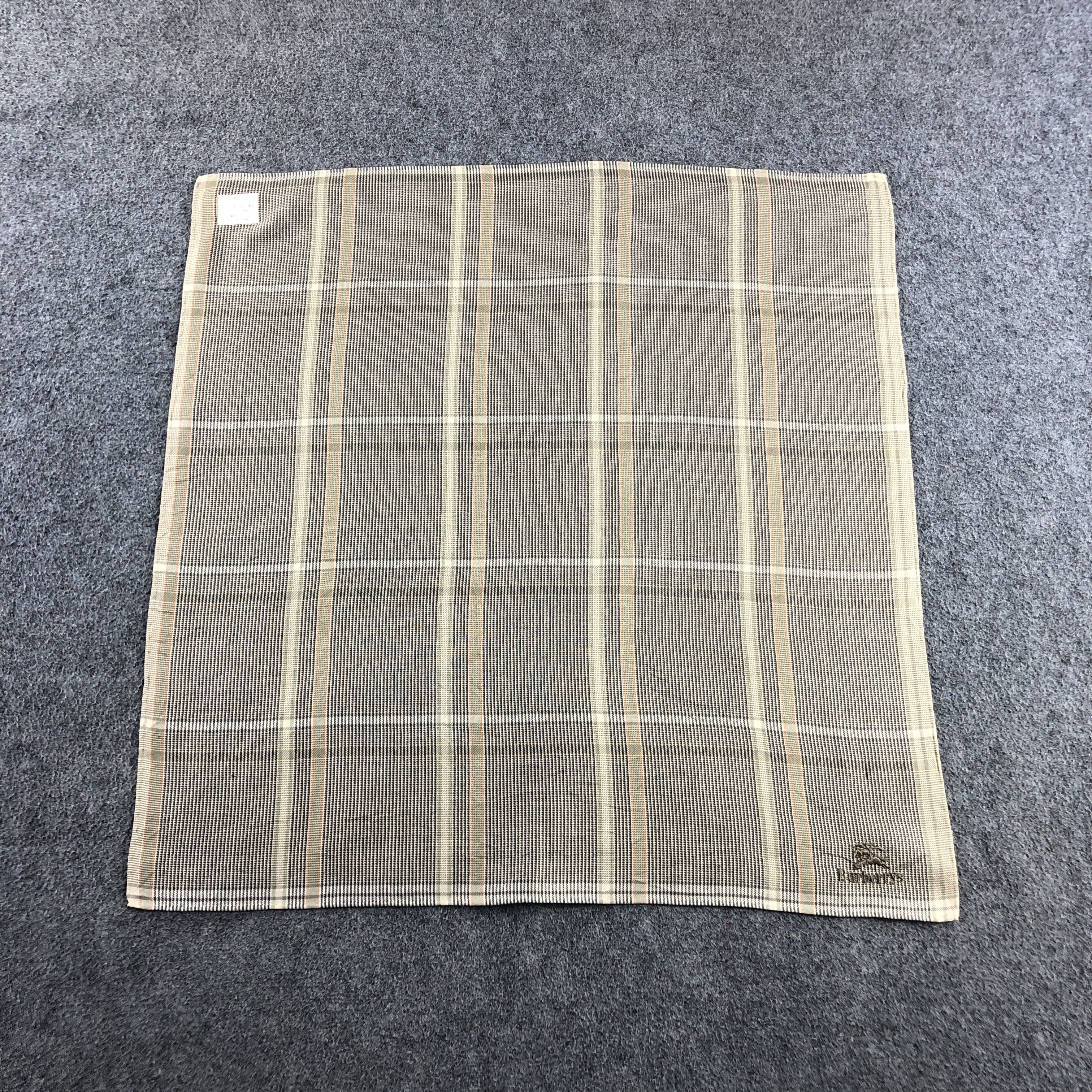 Burberry Burberry Handkerchief Neckerchief Bandana H2766 Size ONE SIZE - 2 Thumbnail