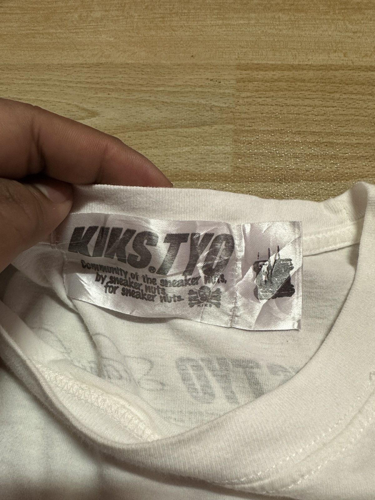 Hysteric Glamour × KIKS TYO Beautiful Girls Kiks Tyo x Sneakers Tee Size US M / EU 48-50 / 2 - 8 Thumbnail