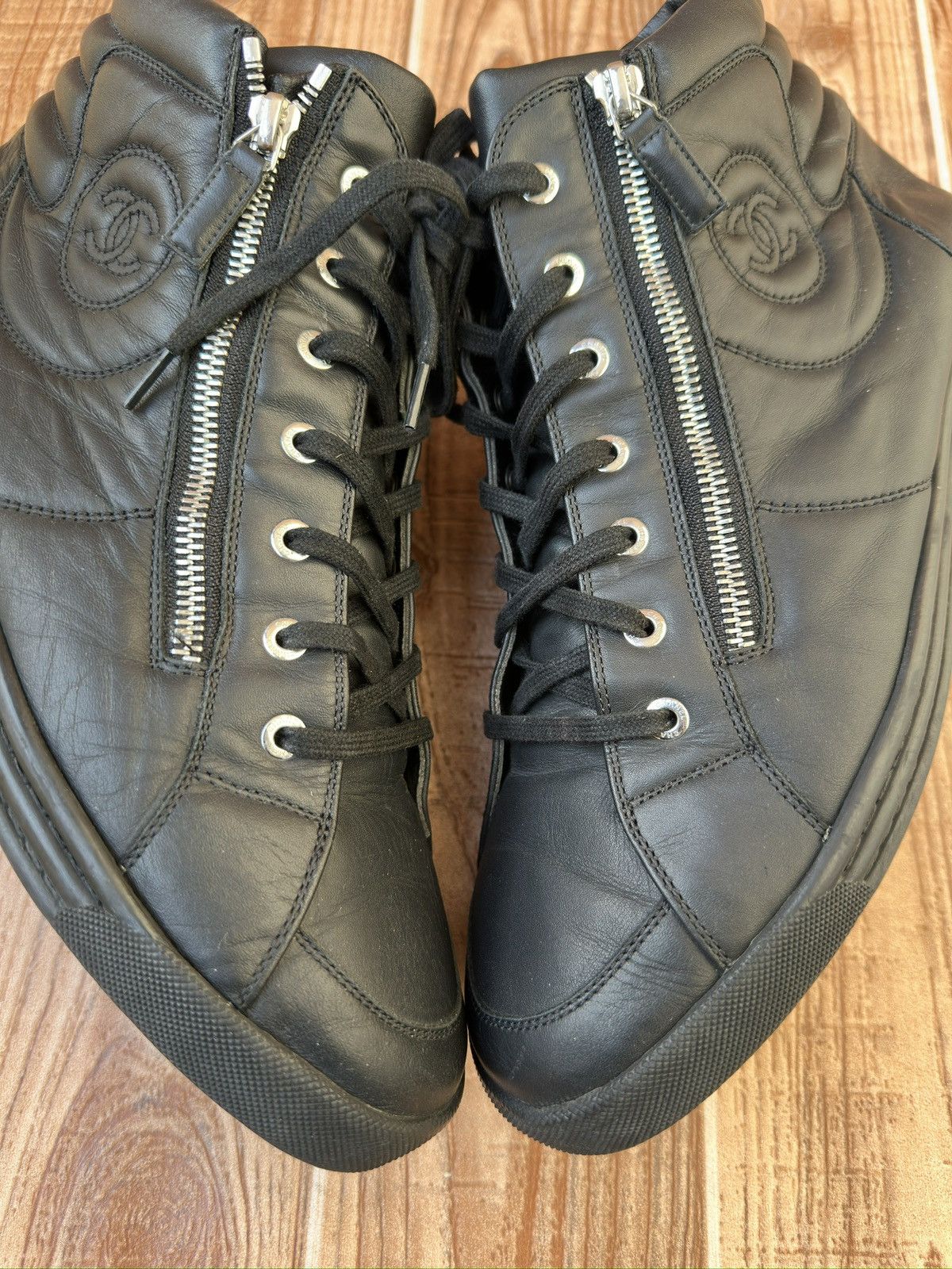 Chanel Chanel CC Vintage Leather Hightop Sneakers Size US 11 / EU 44 - 6 Thumbnail