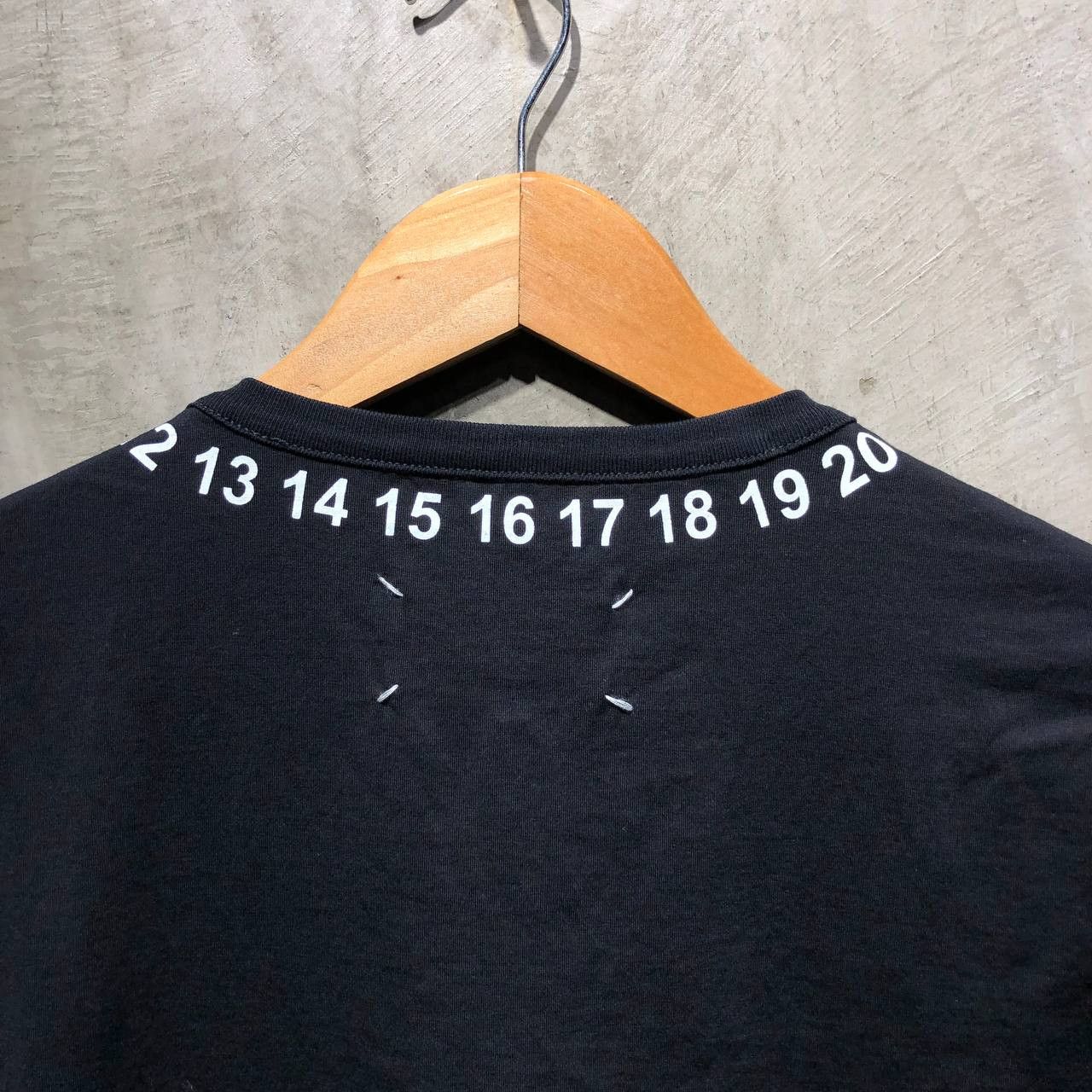 Maison Margiela Maison Margiela Line 1 Numbers bottom tee Size S / US 4 / IT 40 - 6 Thumbnail