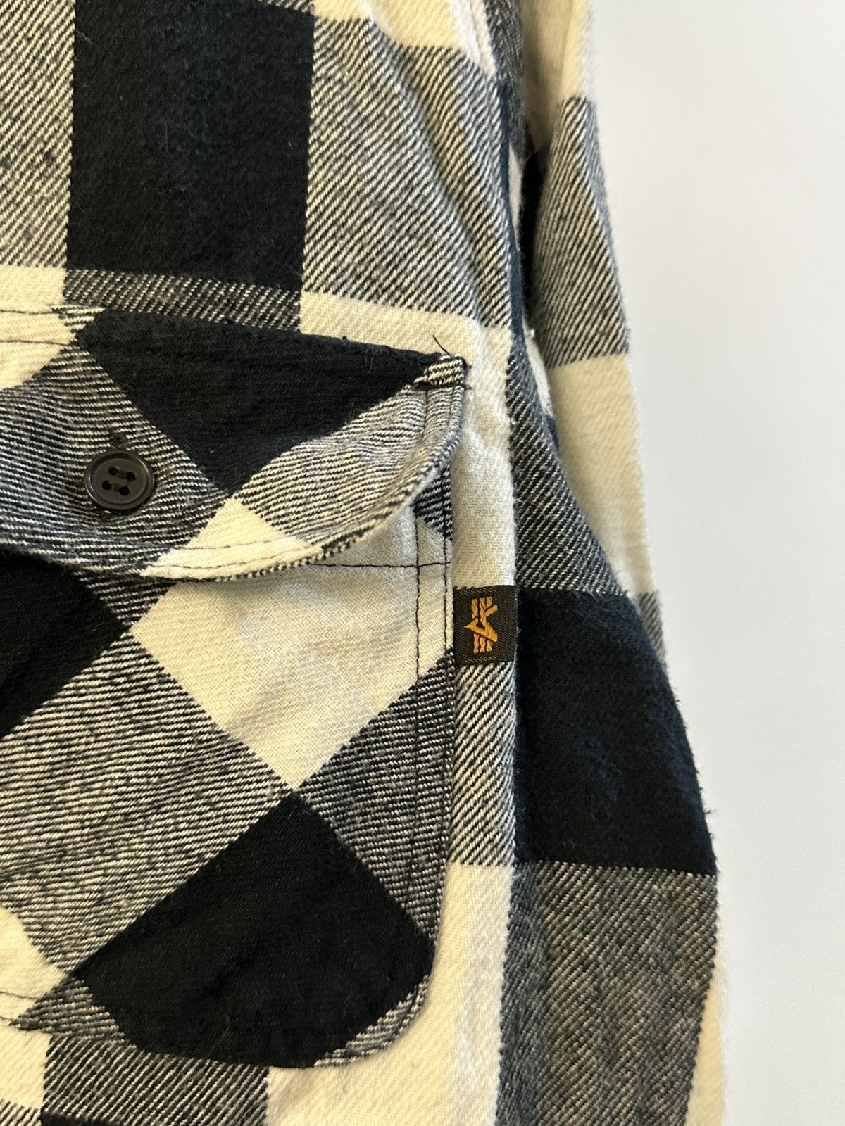 Alpha Industries Alpha Industries Double Pocket Heavy Cotton Button Shirt Size US M / EU 48-50 / 2 - 3 Thumbnail