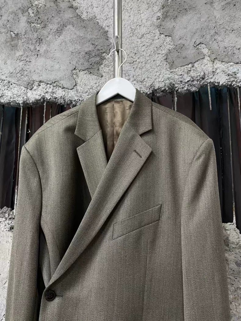 Martine Rose Martine Rose Slanted placket pleated suit jacket Size 42S - 3 Thumbnail