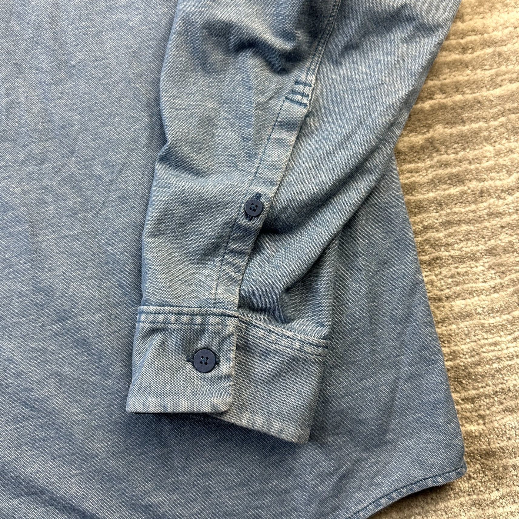 Lululemon Lululemon Shirt Mens XL Blue Button-Up Commute Tech Size US XL / EU 56 / 4 - 4 Thumbnail