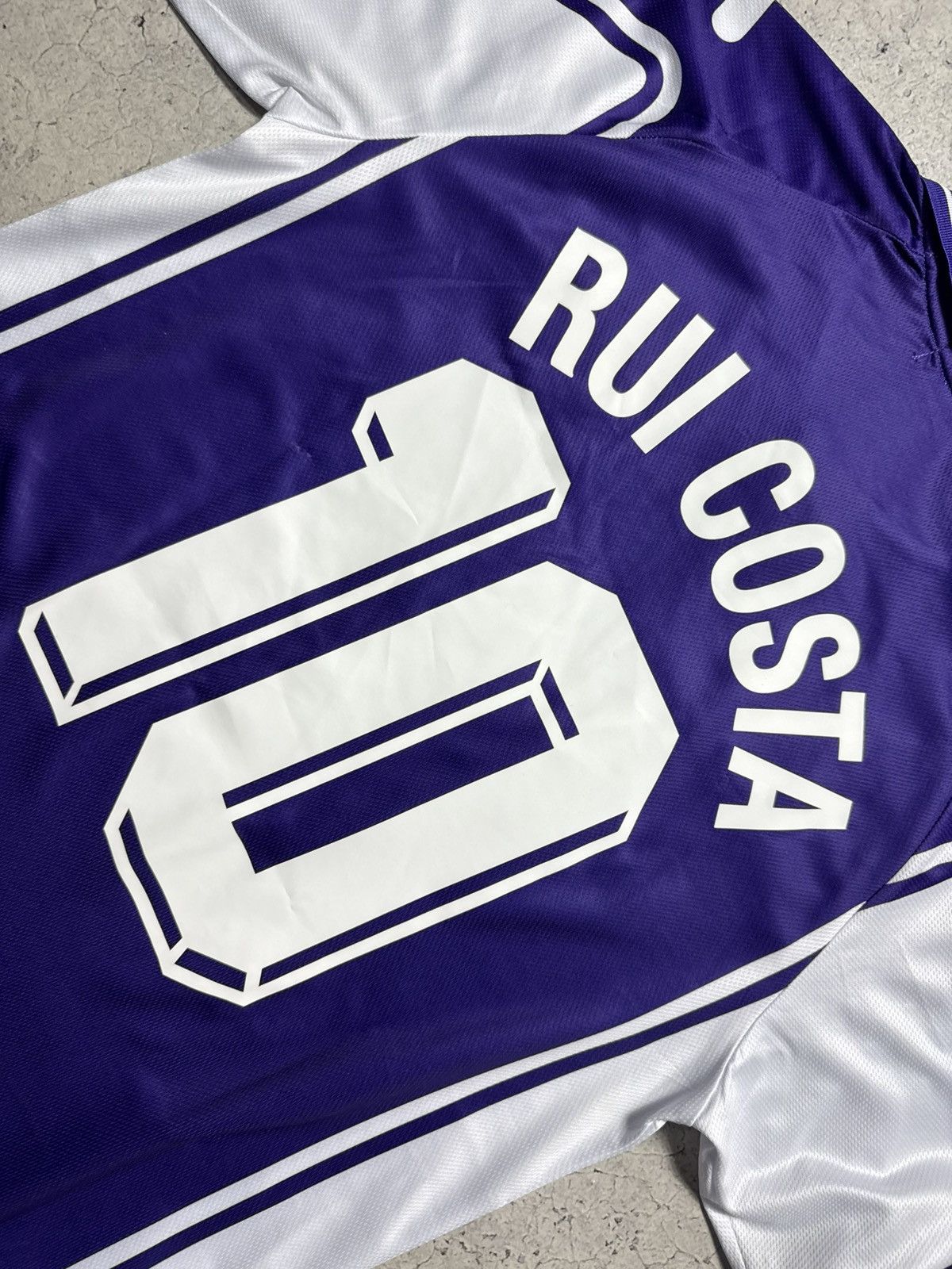 Fila Fila FC Fiorentina Rui Costa #10 1999/2000 Soccer Jersey Size US S / EU 44-46 / 1 - 12 Thumbnail