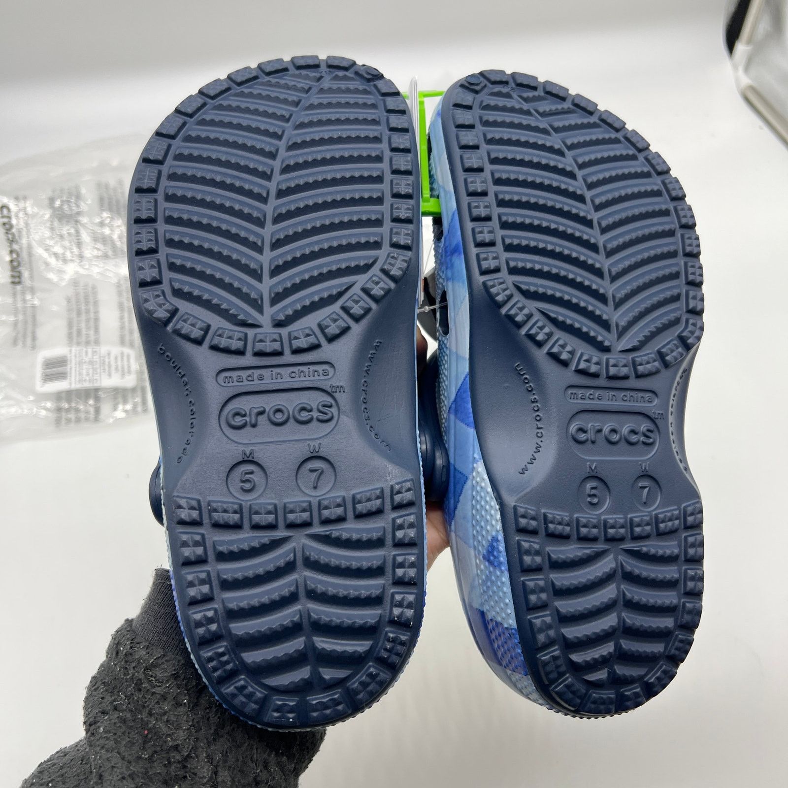 Crocs Bath and Body Works Crocs Gingham w/ Jibbitz™ Charms Size US 7 / IT 37 - 3 Thumbnail