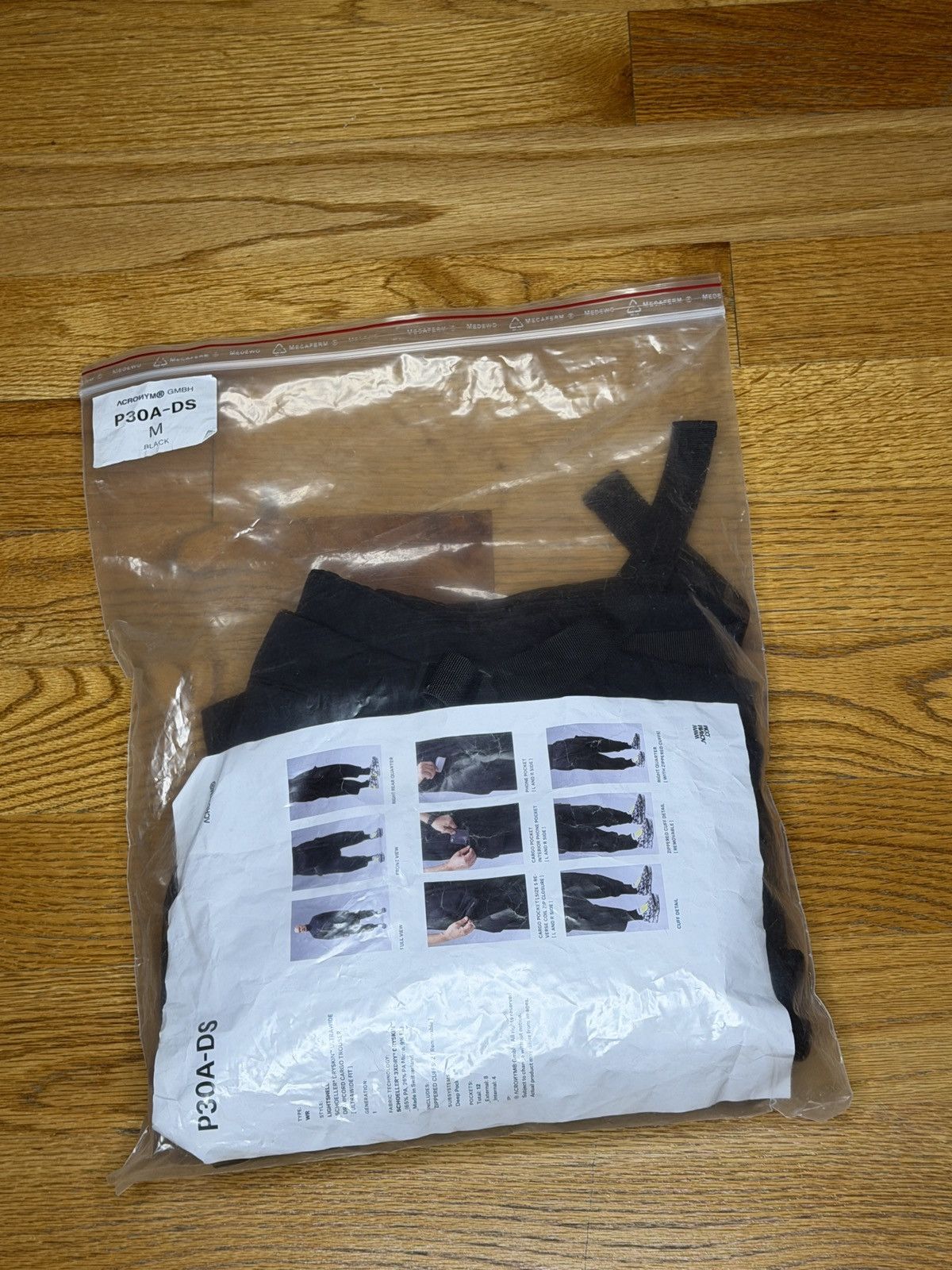 Acronym ACRONYM P30A-DS MEDIUM Size US 34 / EU 50 - 9 Thumbnail