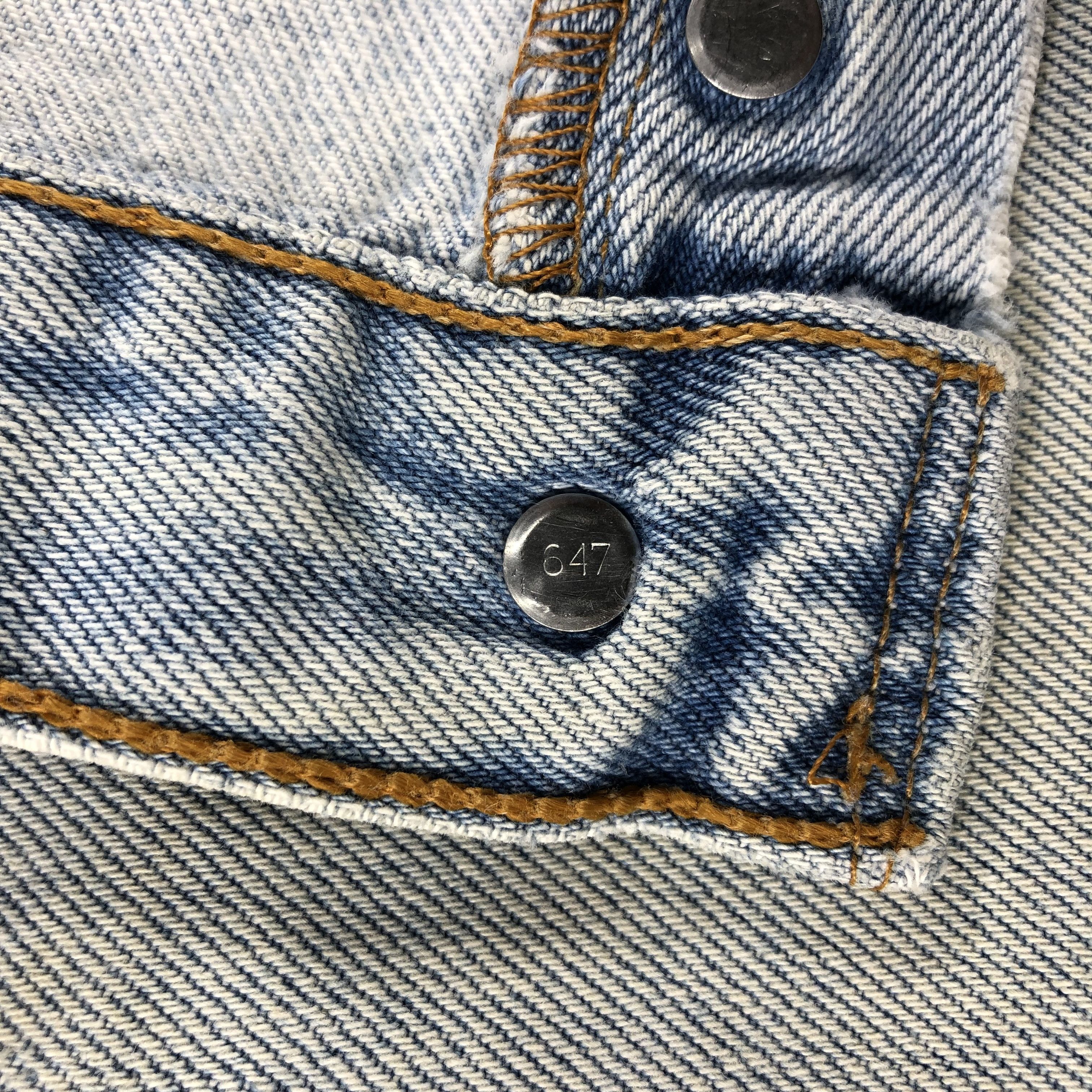 Levi's × Vintage Vintage 90s Light Wash Levis 501 Jeans-JM2148 Size US 33 - 16 Thumbnail