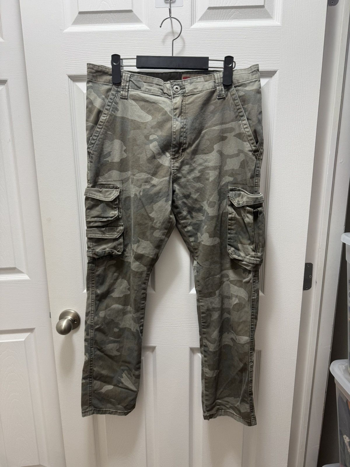 Wrangler Wrangler RealTree Camo Woodland Cargo Pocket Pants Hunter Size US 34 / EU 50 - 1 Thumbnail