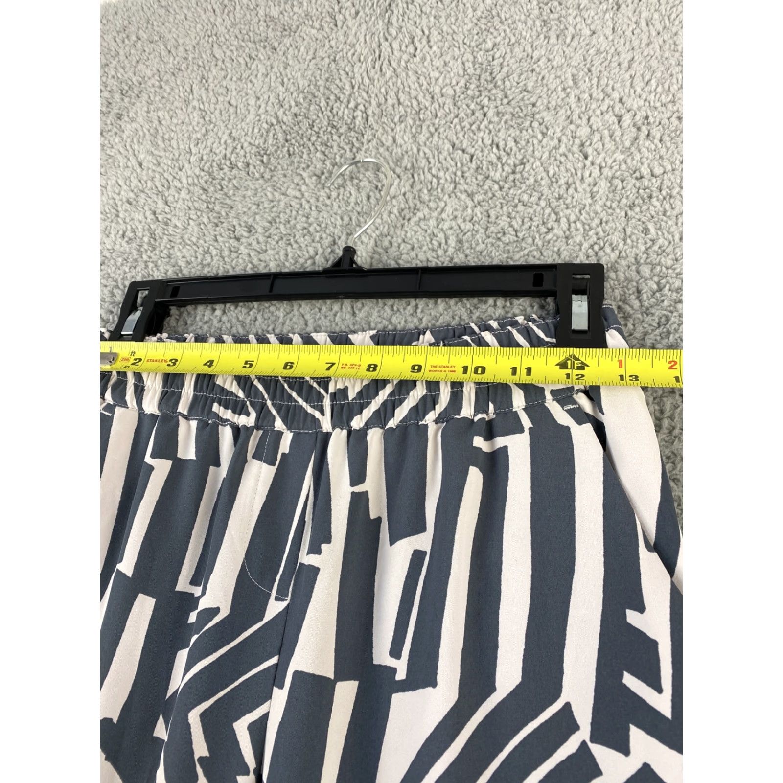 Ann Taylor LOFT Womens Pants Pull On Lightweight XS Gray Viscose Straight P / 37- 17 Regular Size Type: Pants, Women Size 26" / US 2 / IT 38 - 4 Thumbnail