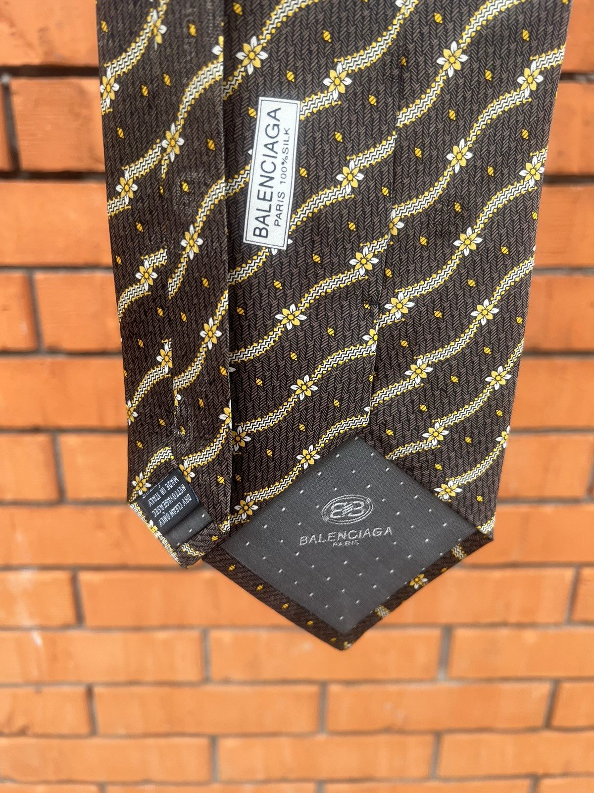 Balenciaga Balenciaga Paris tie 100% Silk Tie vintage fashion top condt Size 40 - 4 Thumbnail