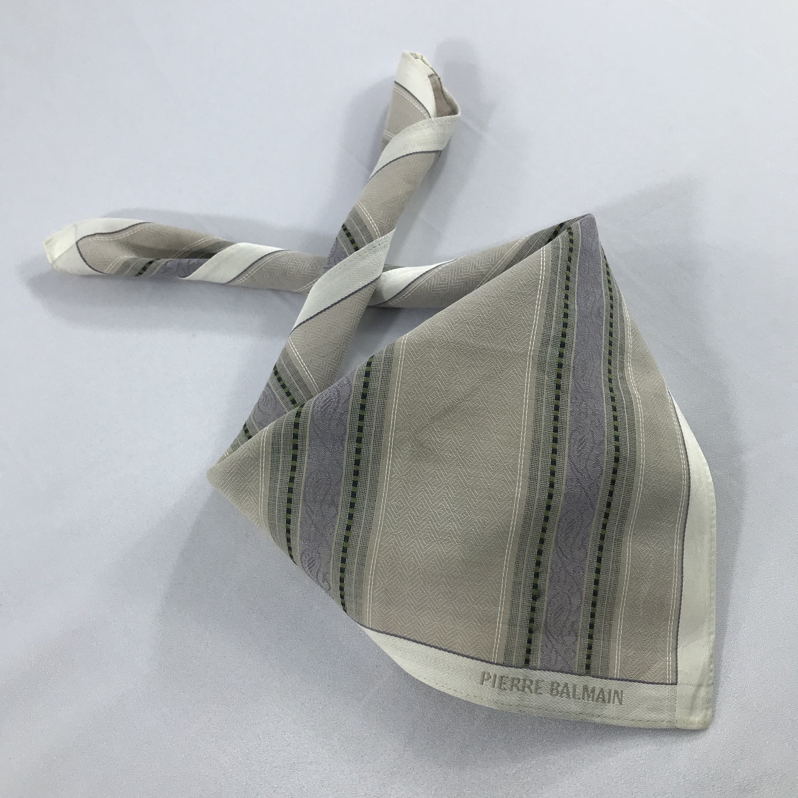 Pierre Balmain × Vintage Pierre Balmain Bandana / Handkerchief / Neckerchief - S2124 Size ONE SIZE - 4 Thumbnail