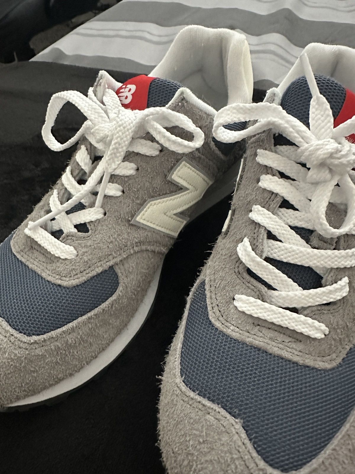 New Balance New Balance 574 Size US 8.5 / EU 41-42 - 3 Thumbnail