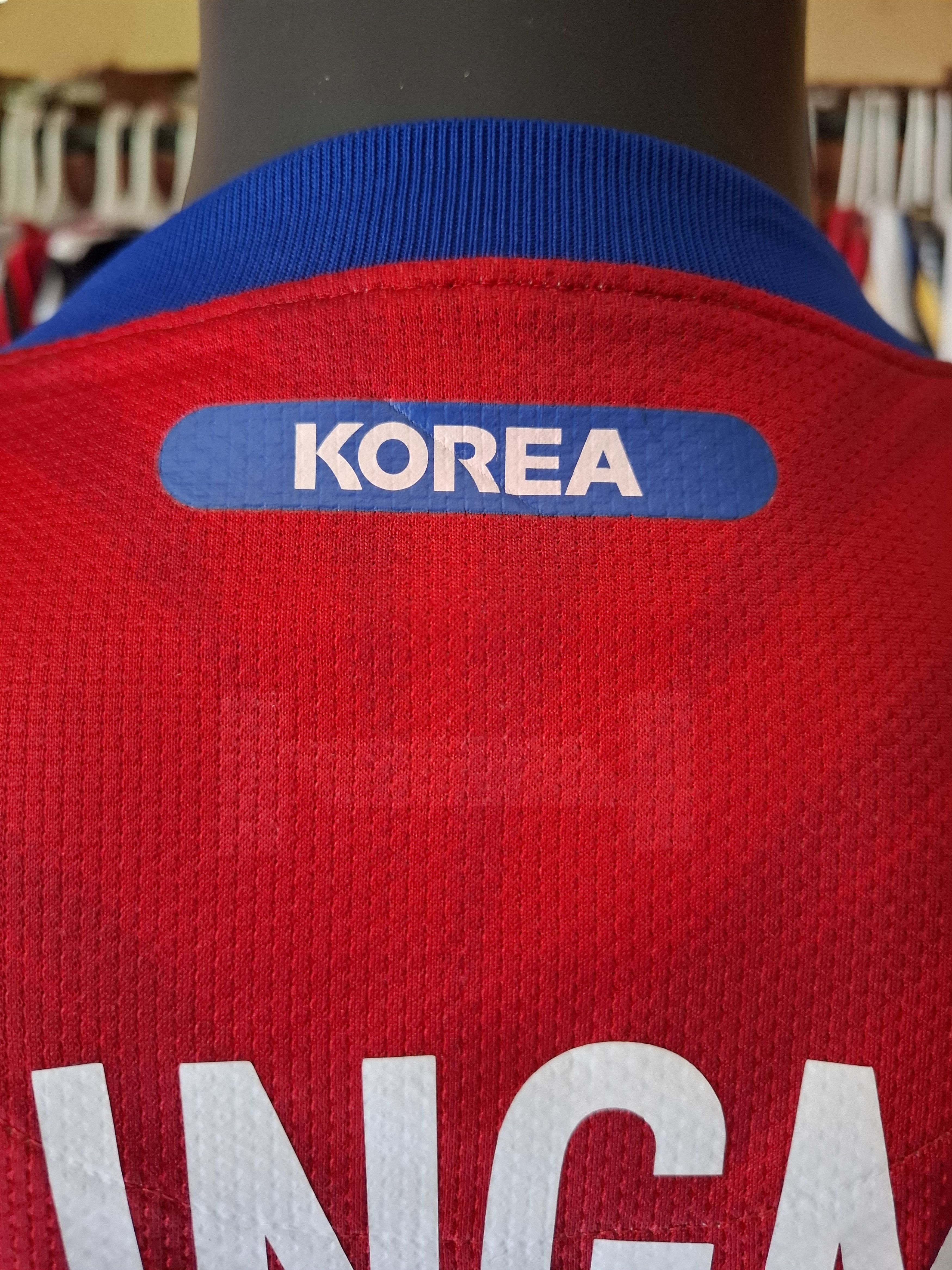 Nike South Korea 2011 home kit Size US L / EU 52-54 / 3 - 7 Thumbnail
