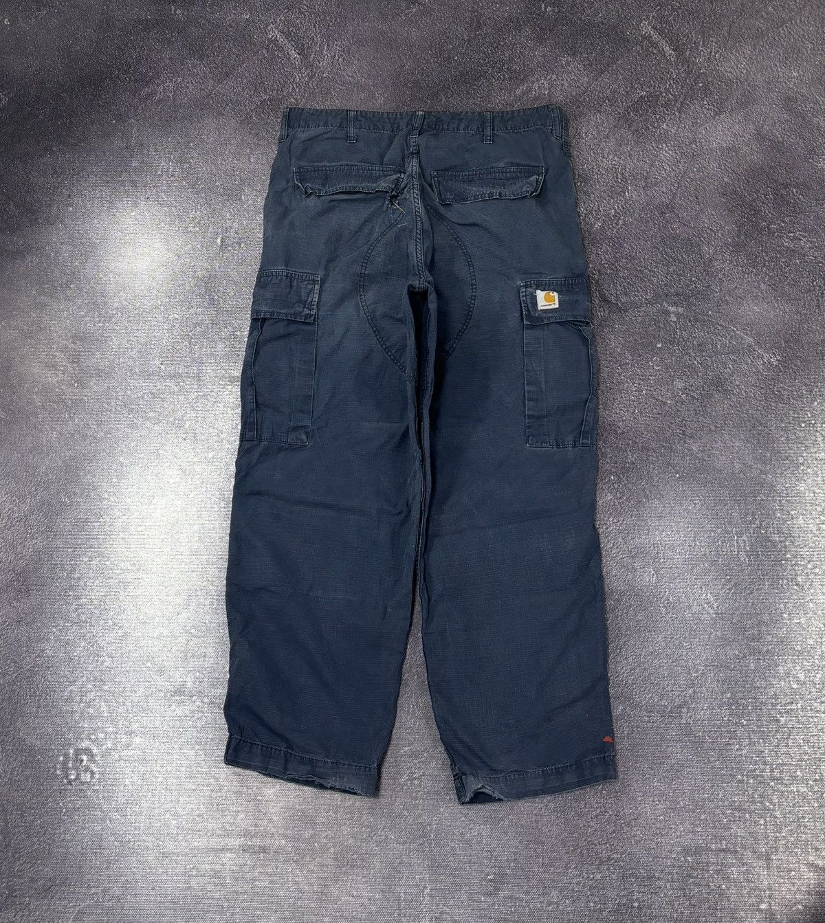 Carhartt Vintage Carhartt WIP Navy Y2K Hype Baggy Cargo Pants Size US 34 / EU 50 - 1 Thumbnail