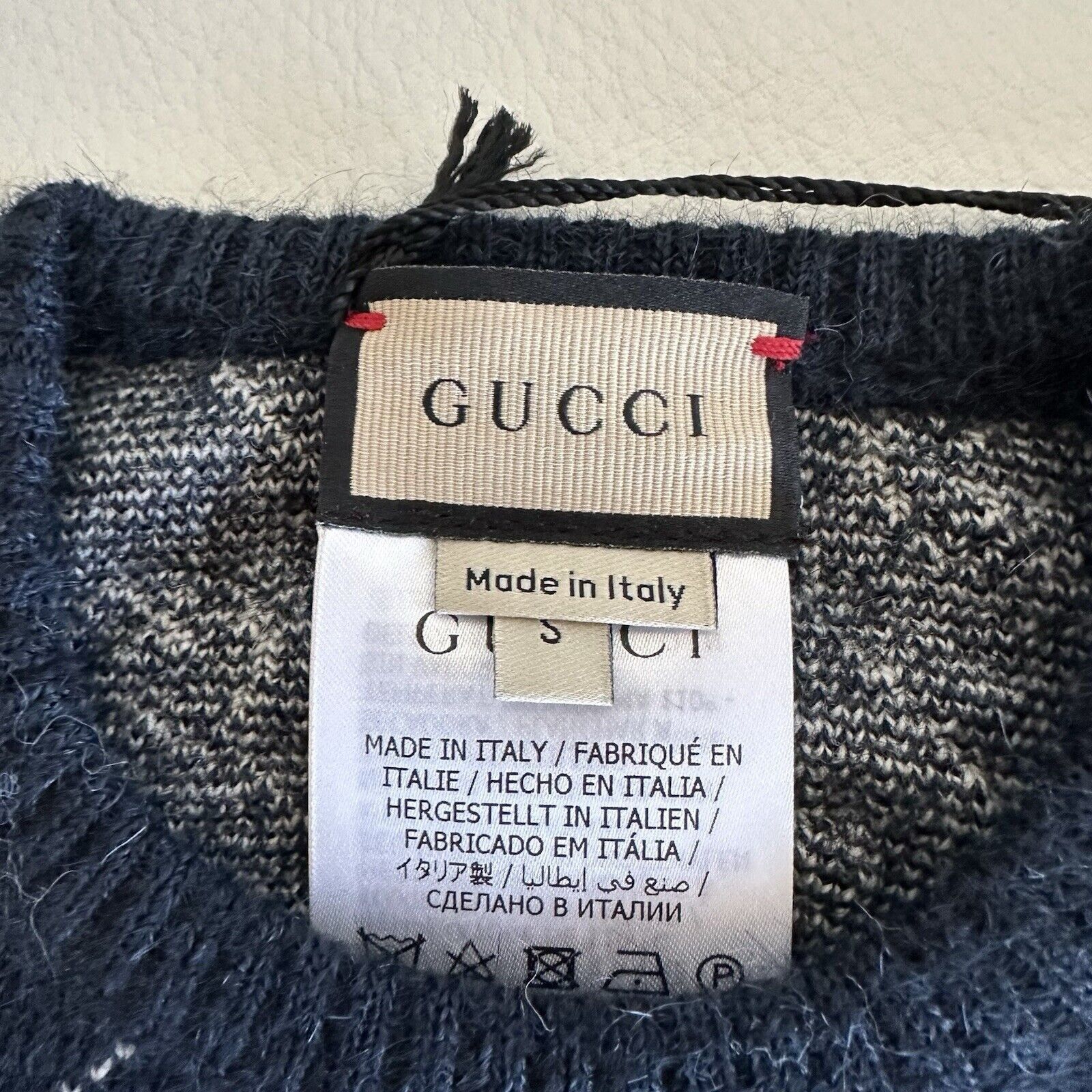 Gucci New Authentic Gucci GG Logo Dog Wool Sweater Vest Blue Size Size S / US 4 / IT 40 - 4 Thumbnail