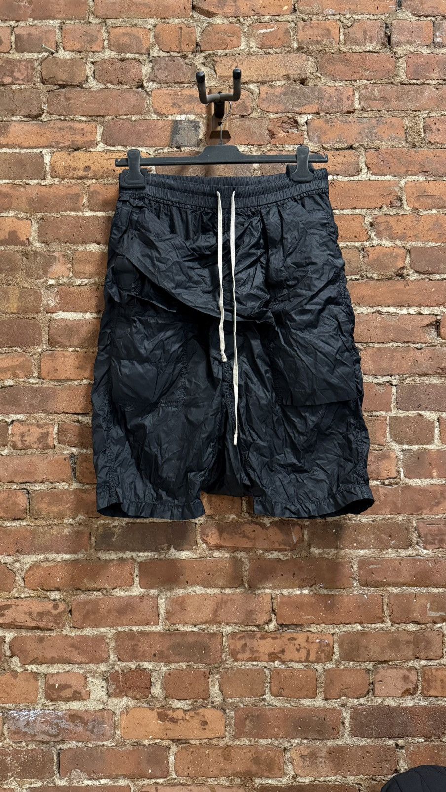 rickowens drkshdw メンフィスpods Rick Owens Drkshdw - Woven Pants Memphis Pods | HBX