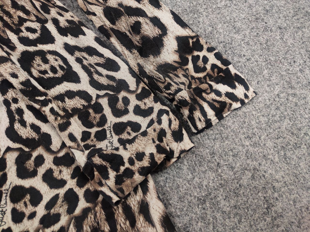 Just Cavalli Vintage Just Roberto Cavalli Leopard Print Midi body Dress Size S / US 4 / IT 40 - 9 Thumbnail