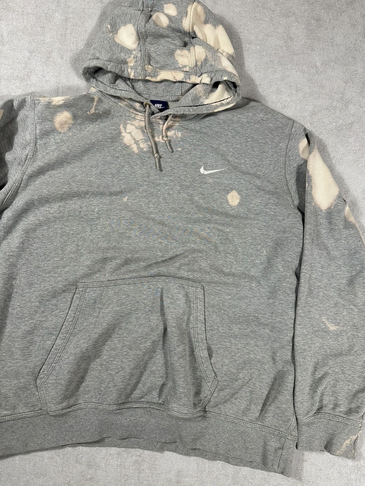 Nike Vintage Nike Bleach Tie Dye Custom Hoodie Size US XXL / EU 58 / 5 - 2 Thumbnail