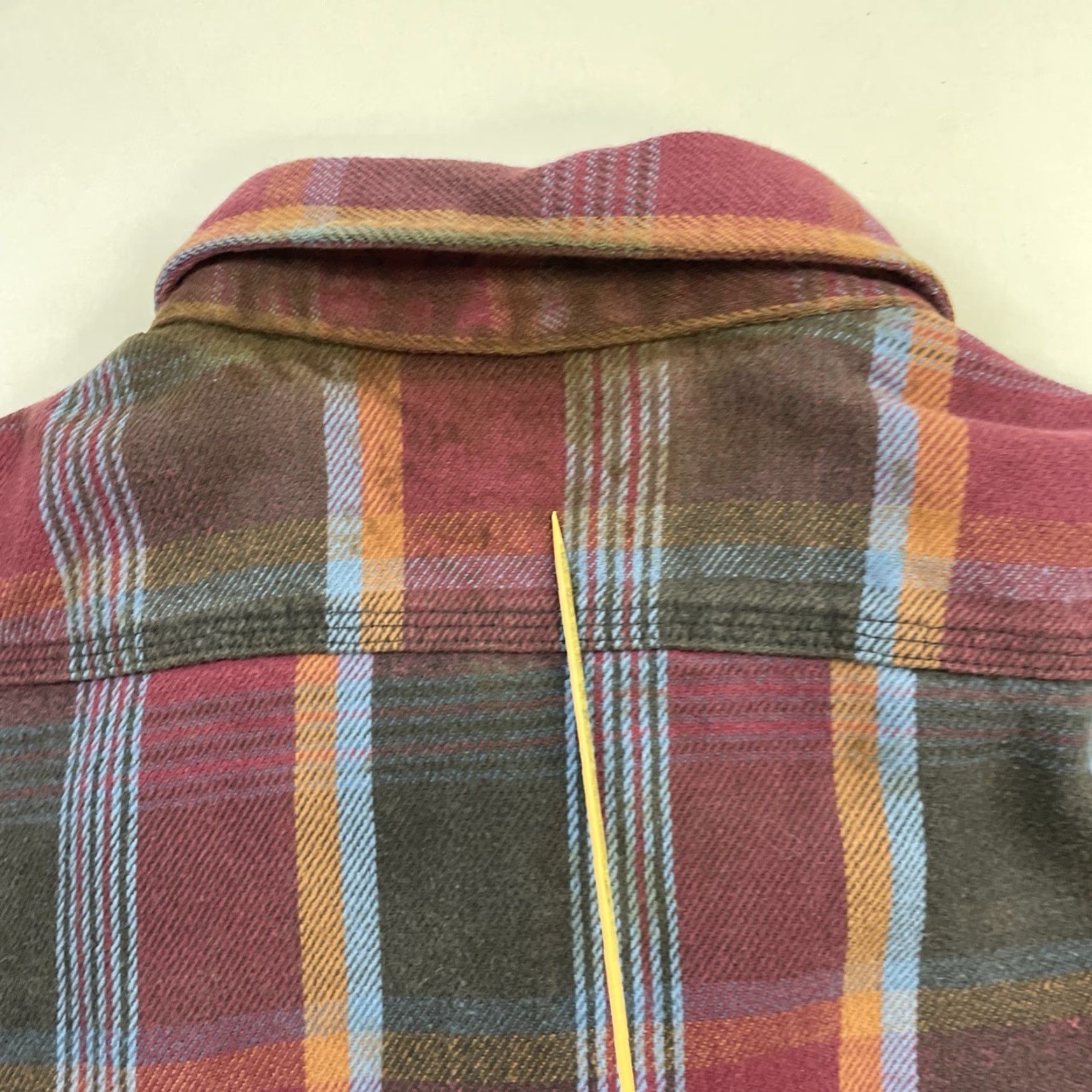 VINTAGE Carhartt Men's Button-Up Shirt Size 2XL Long Sleeve Plaid Cotton All Seasons