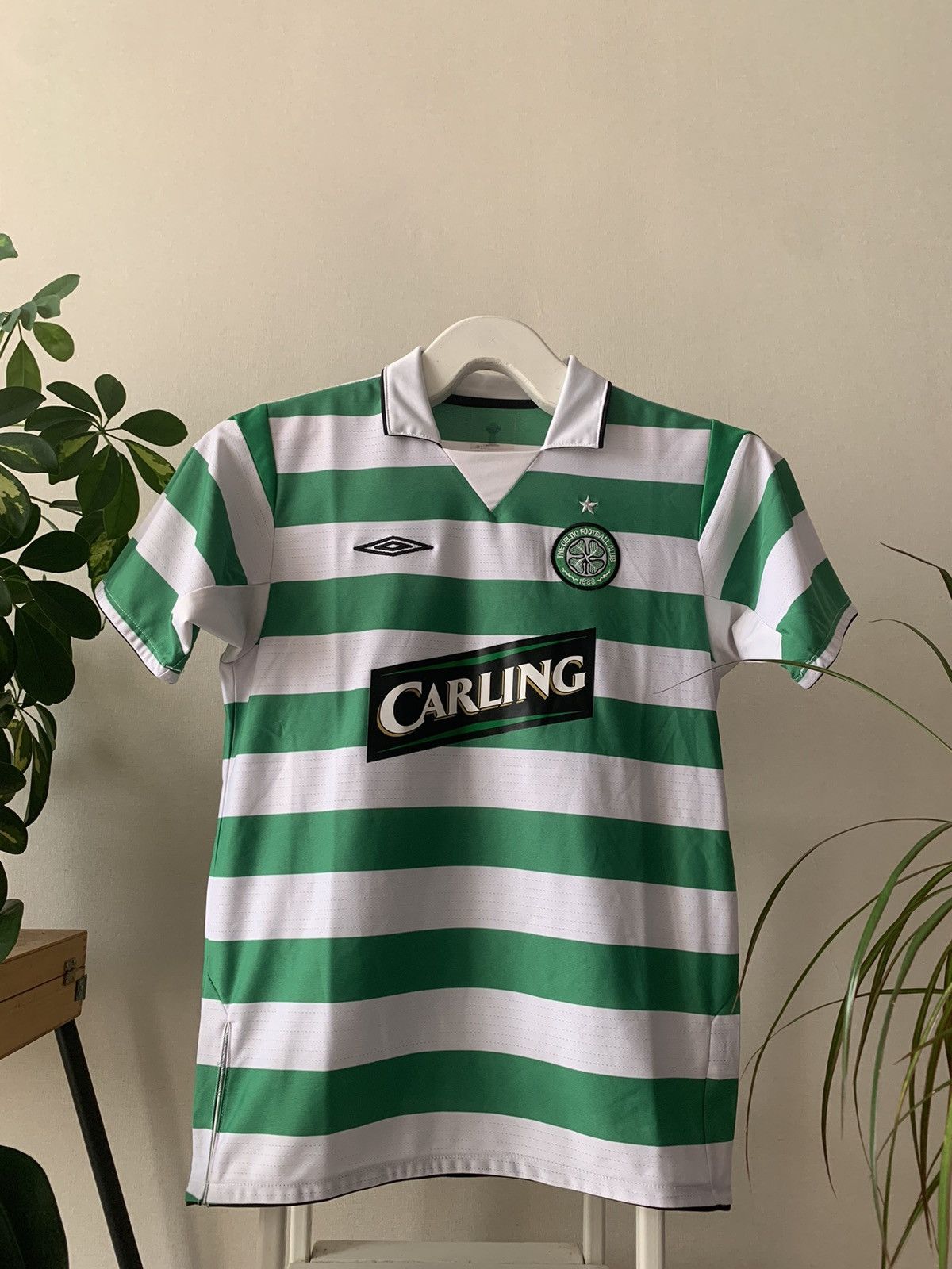 Umbro × Vintage Umbro Celtic Glasgow Scotland Home 2003/2004 Y2K t shirt Size US XS / EU 42 / 0 - 1 Thumbnail