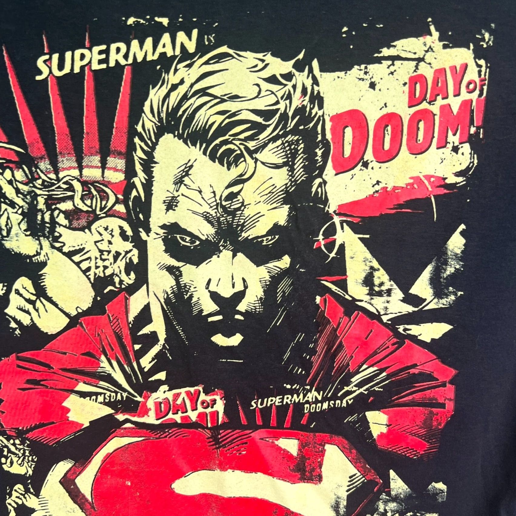 DC Comics DC Comics Superman Day of Doom T-Shirt XL Black Graphic Print Comic Cover Art Men's Size US XL / EU 56 / 4 - 2 Thumbnail