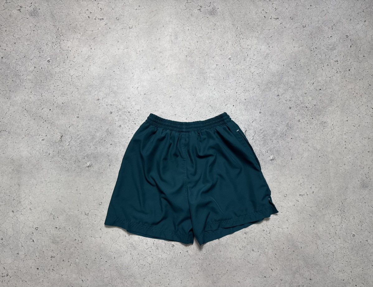 Umbro Umbro Vintage 90’s Shorts Y2K Big Logo Size US 30 / EU 46 - 2 Thumbnail