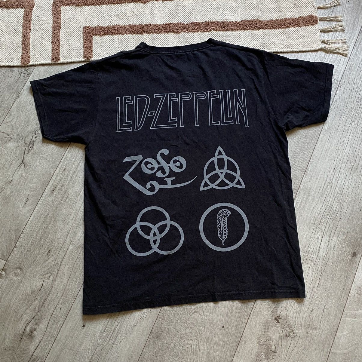 Band Tees VINTAGE LED ZEPPELIN FADED BIG LOGO T SHIRT Size US L / EU 52-54 / 3 - 2 Thumbnail